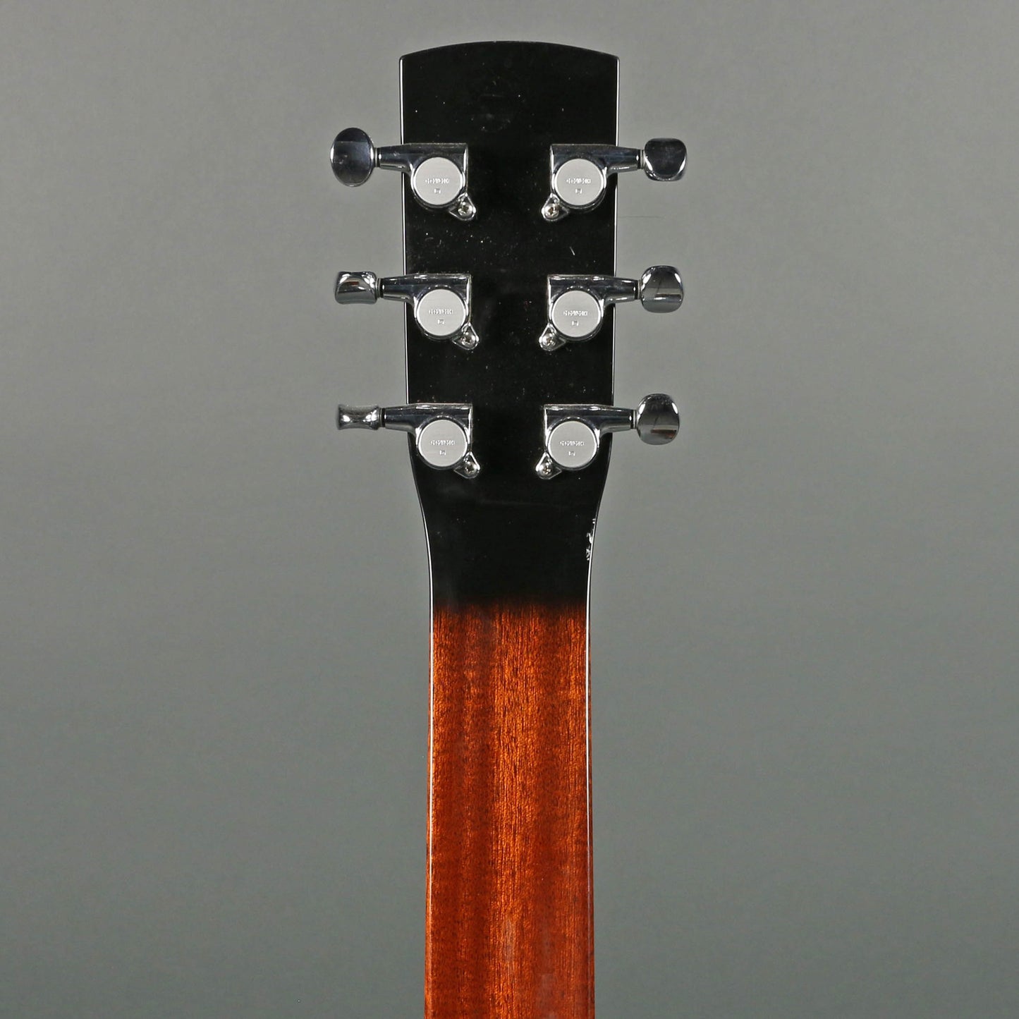 2010 Beard Square Neck Resonator