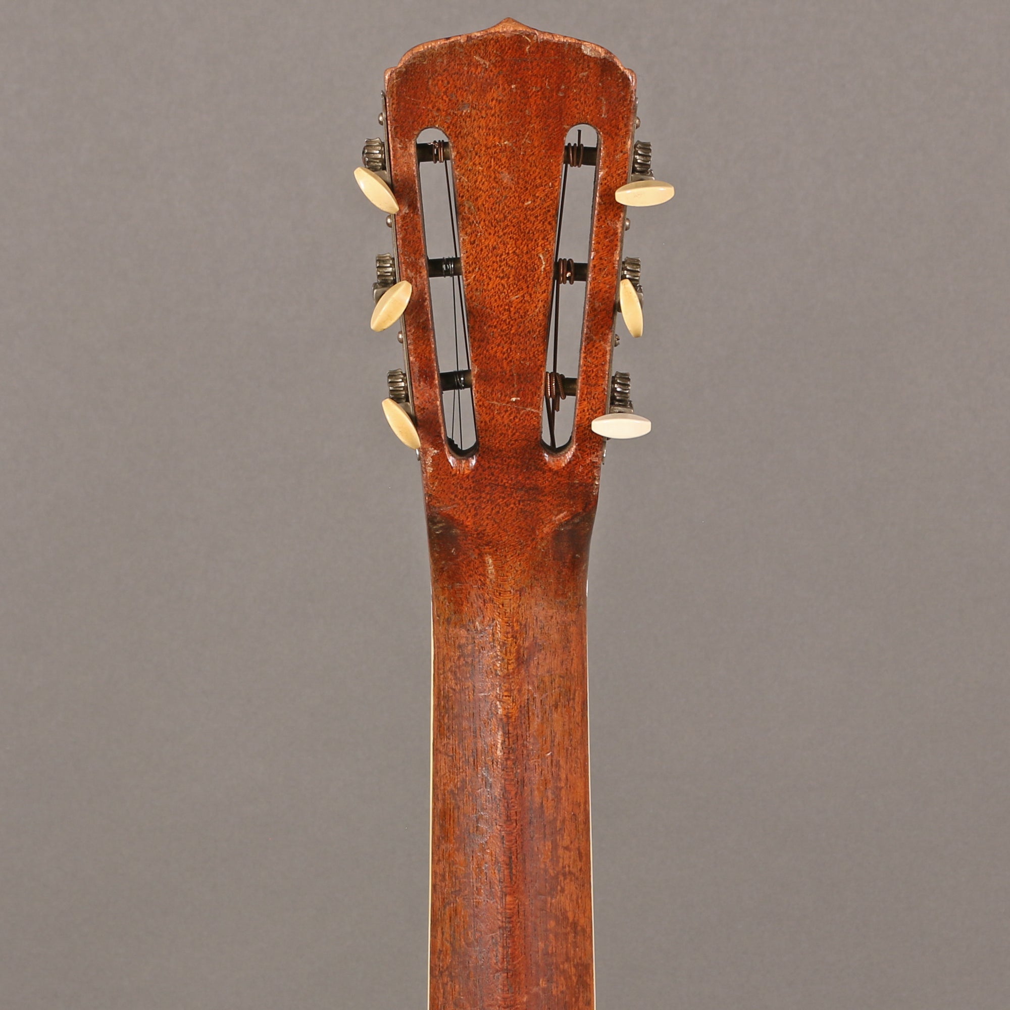 1928 National Tri-Cone Style 2 1/2 Roundneck [