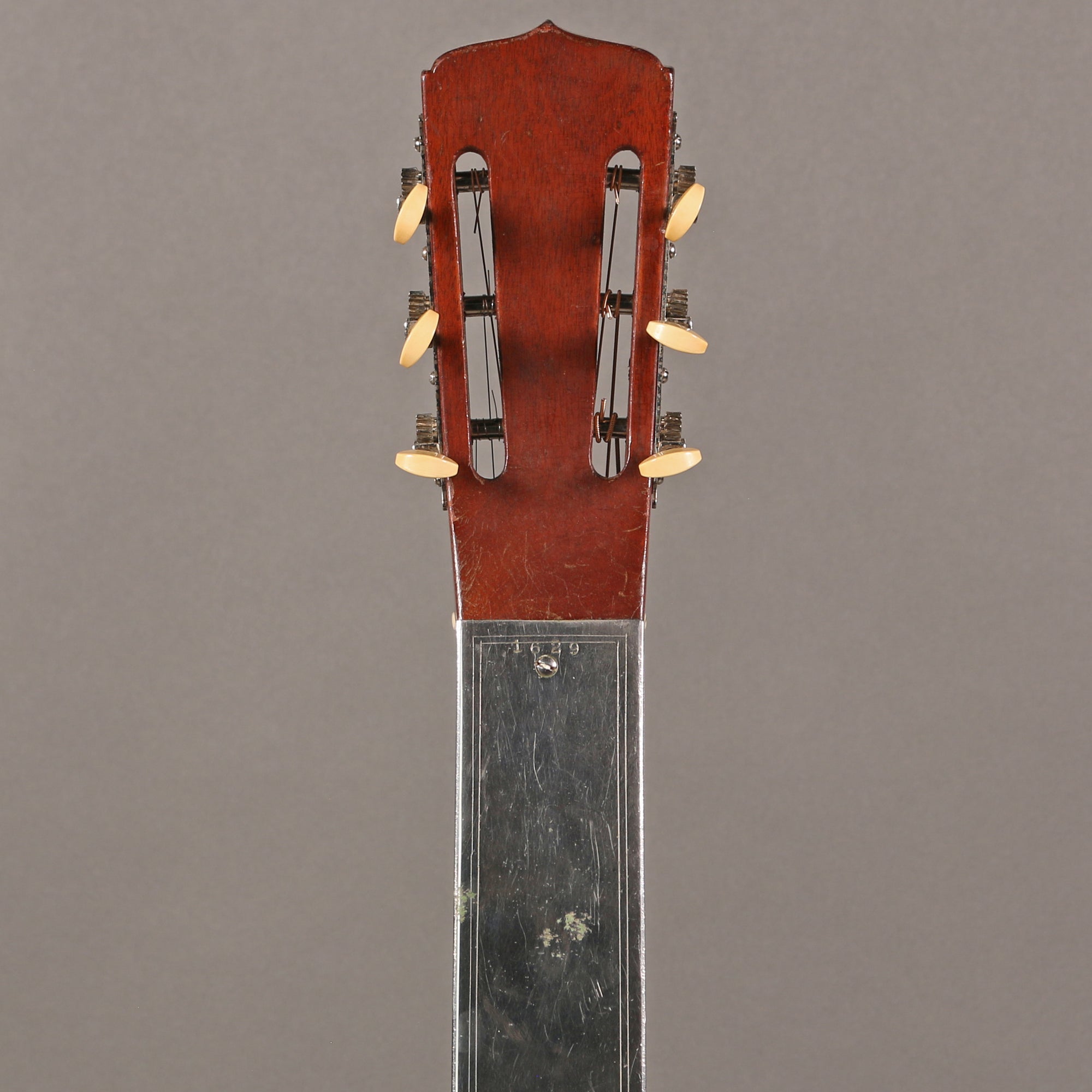 1929 National Style 4 Tri-Cone Square Neck