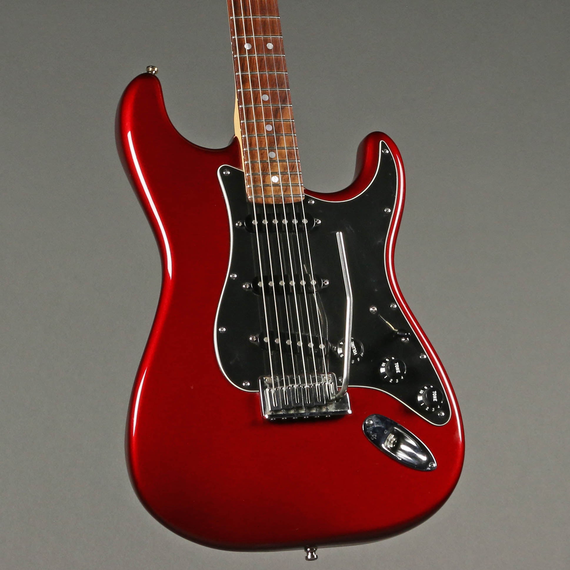 人気定番格安Fender USA フェンダー アメリカンデラックス プレシジョンベース 2007年製 中古 音出し確認済み アメデラ プレベ サンバースト フェンダー