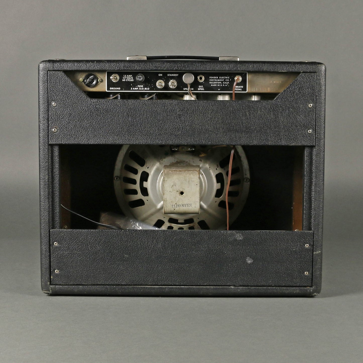 HOLD 1964 Fender Vibrolux Amp