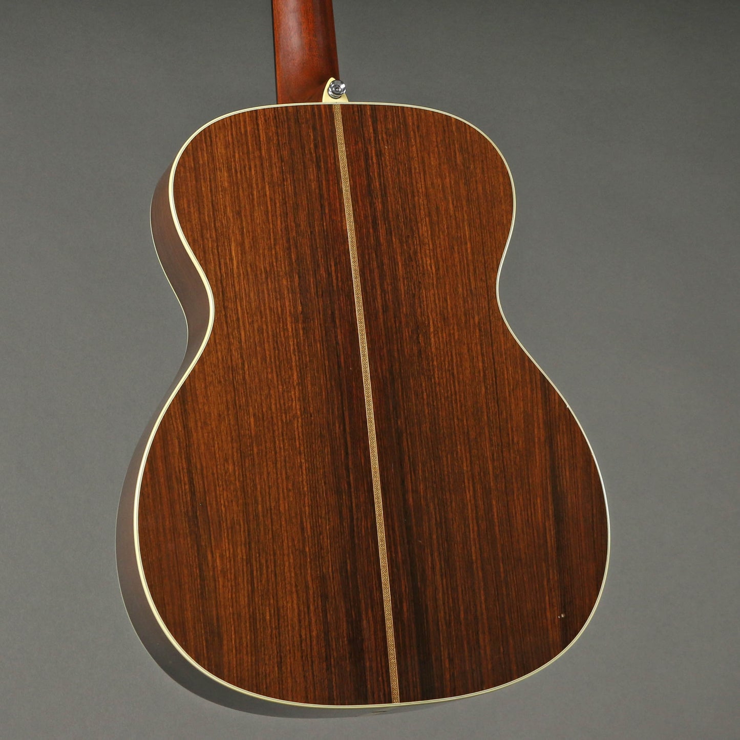 HOLD 1999 Martin 000-28EC