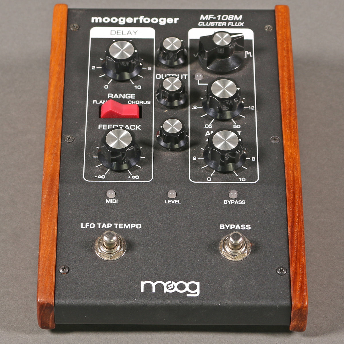Moog Moogerfooger MF-108M Clusterflux – Emerald City Guitars