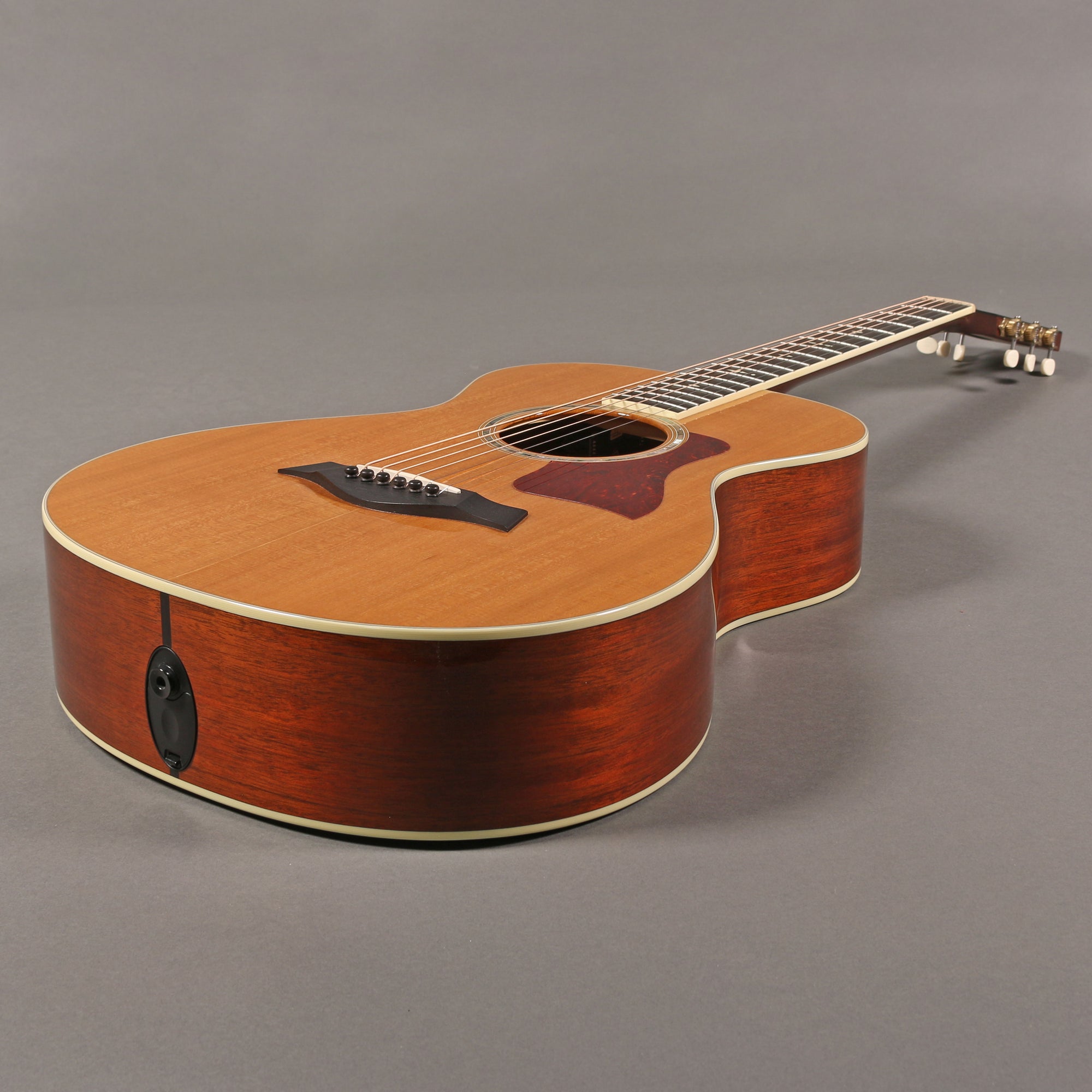 2011 Taylor 512e 12-Fret