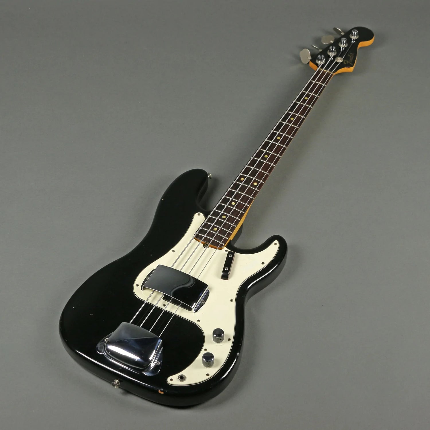 Bass - Fender