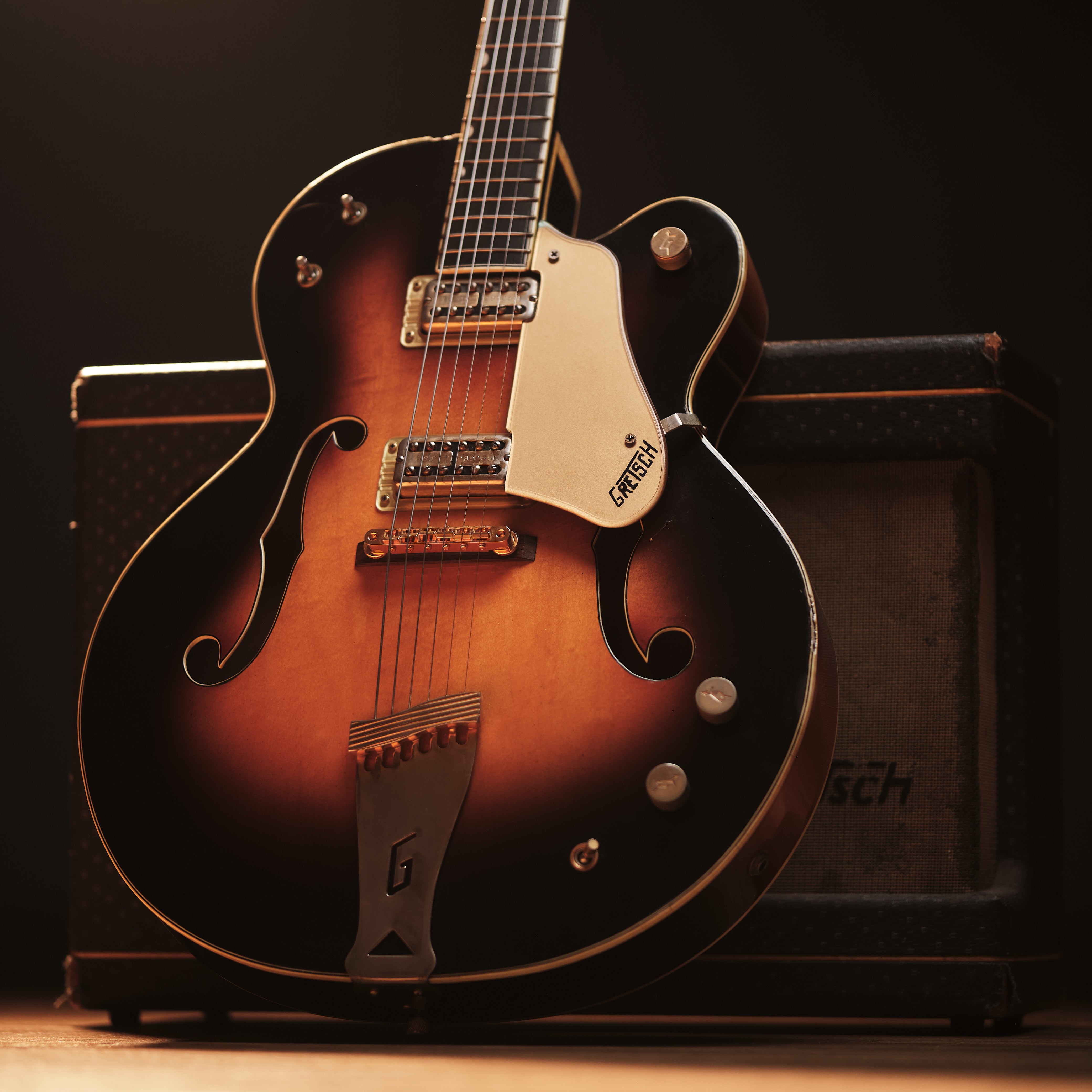【中古】 Legacy of a Quiet Man SineadStone Acoustic Archtop Guitars: Loar LH700 and 1935 Harmony Cremona IV