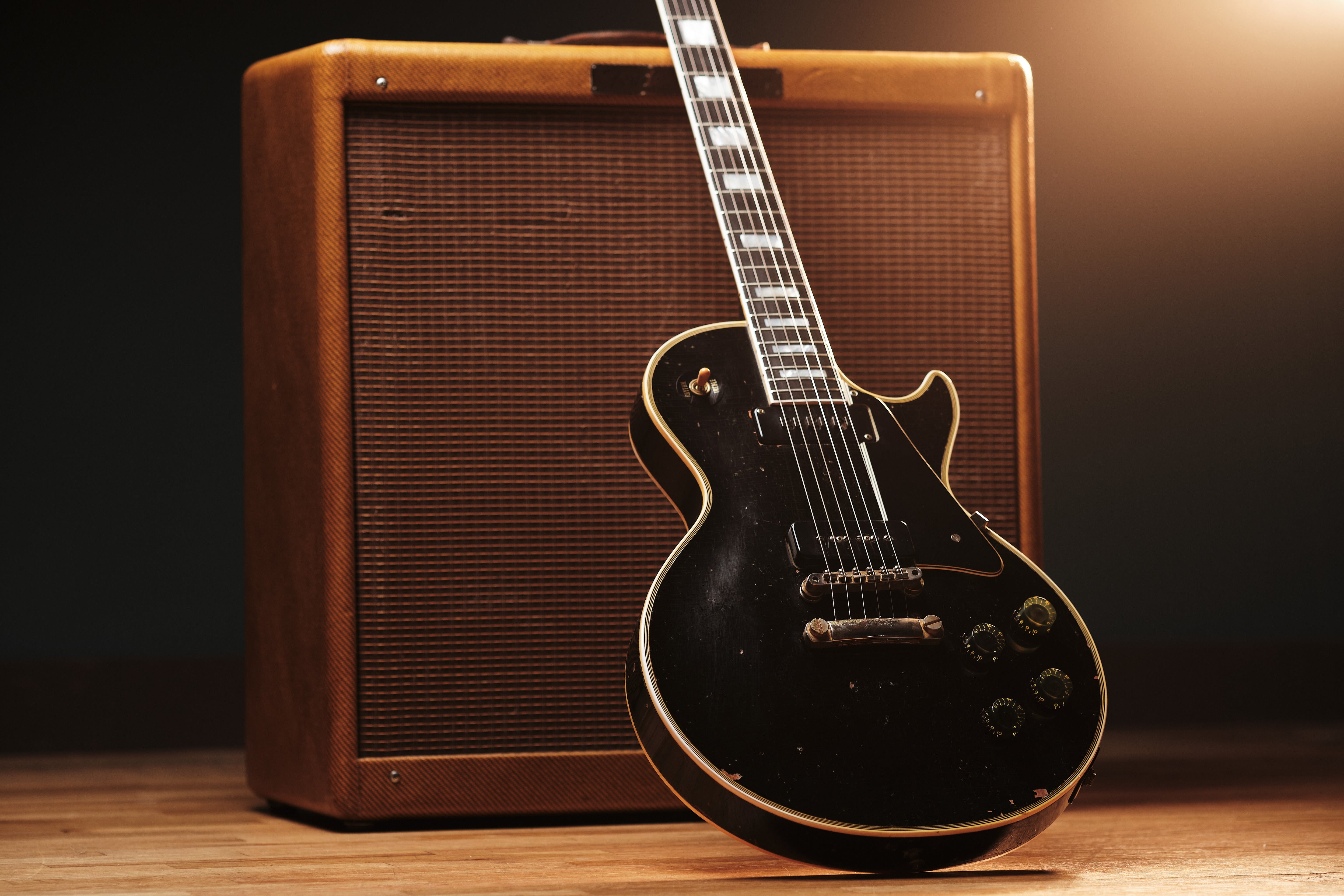 Gibson Electrics - The Classic Years by Duchossoir, A. R.