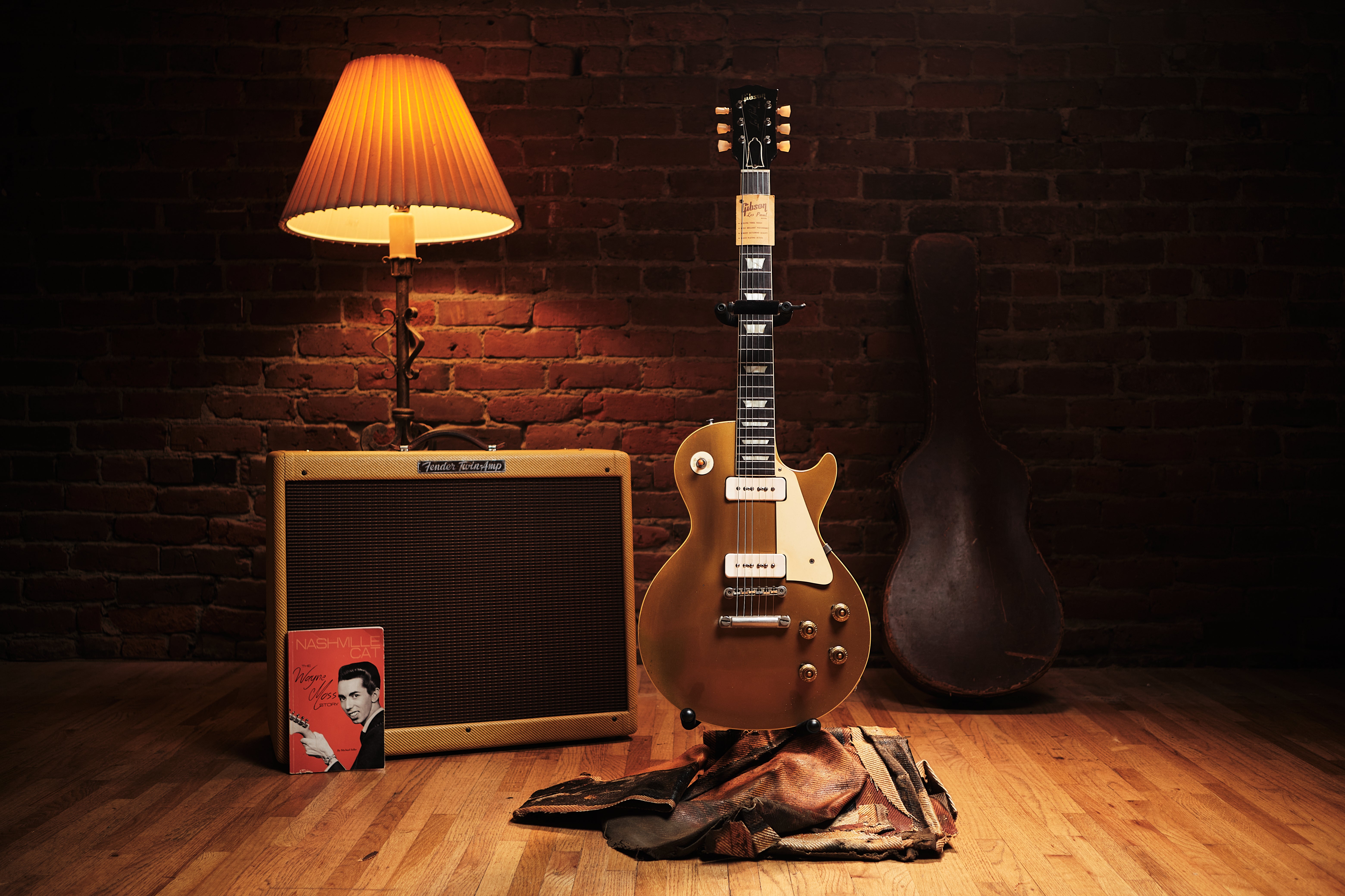 1955 フェンダー「ローパワー」ツイード ツイン – Emerald City Guitars