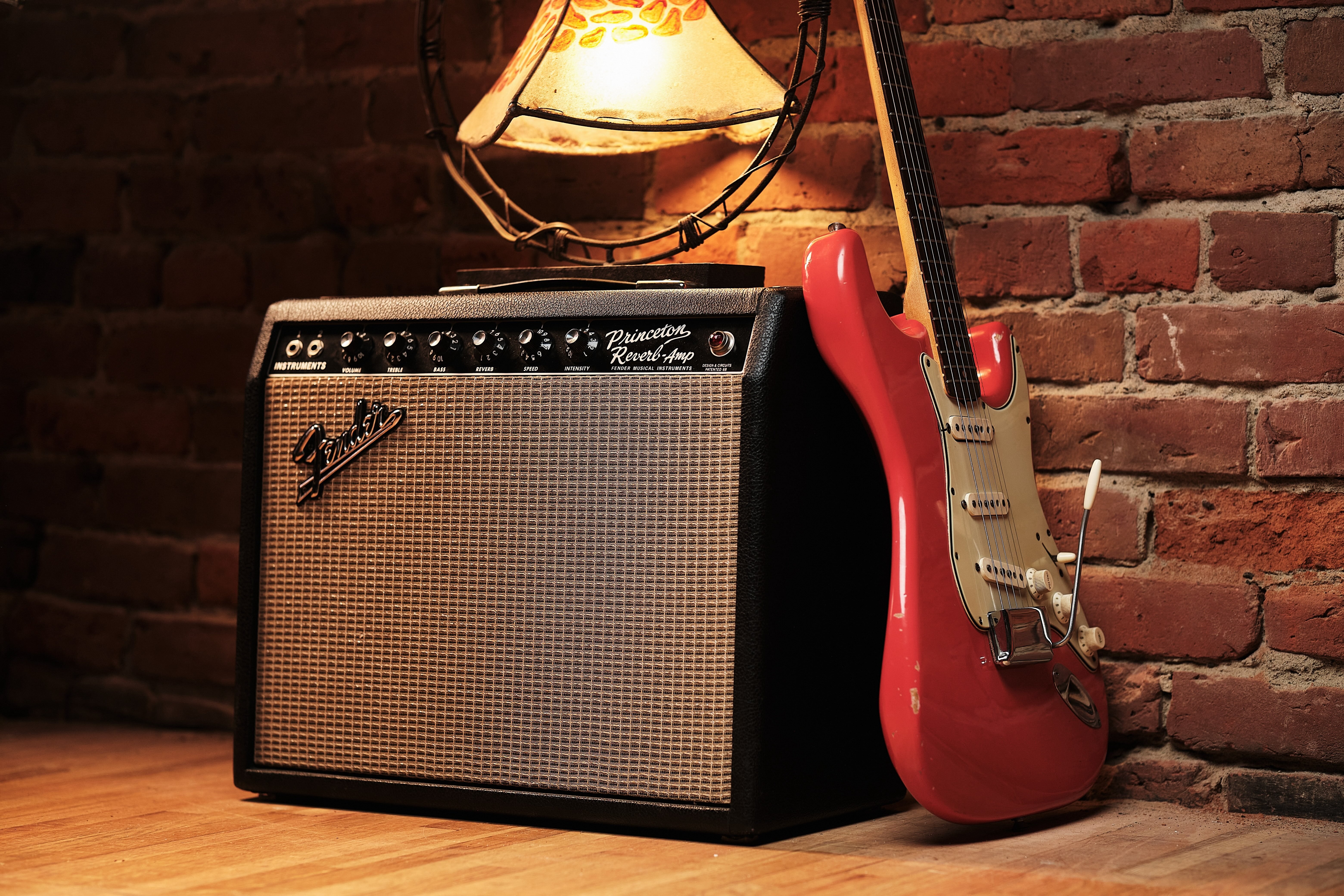 HOLD 1964 Fender Stratocaster – Emerald City Guitars