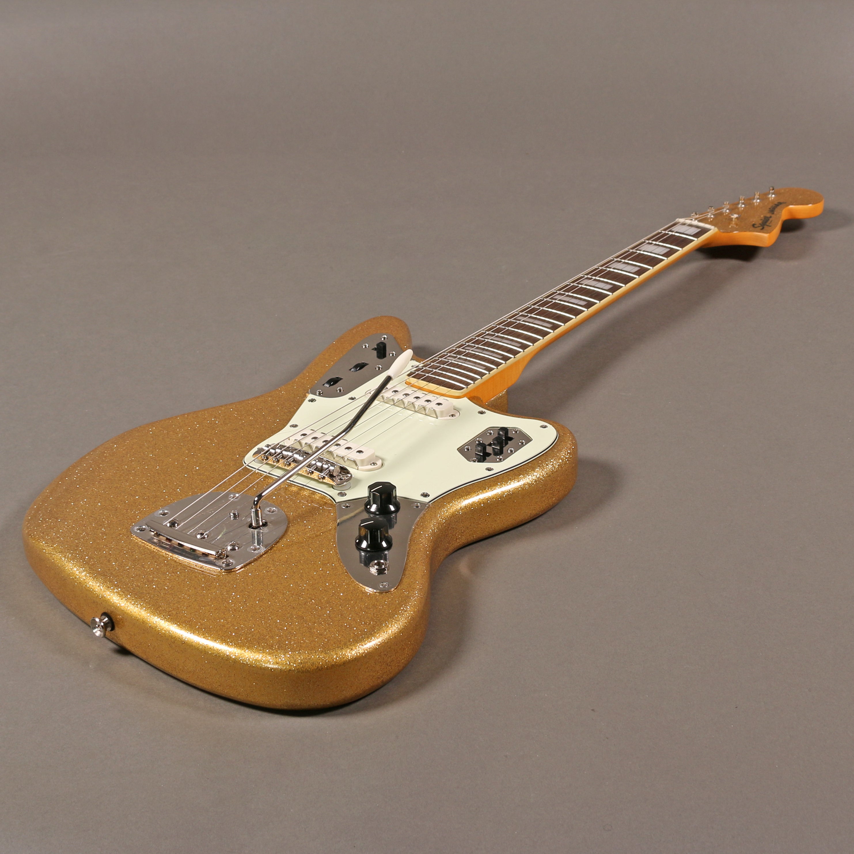 ギター Squier Jaguar shore gold Squier Contemporary Jaguar HH ST - Shoreline Gold | Sweetwater