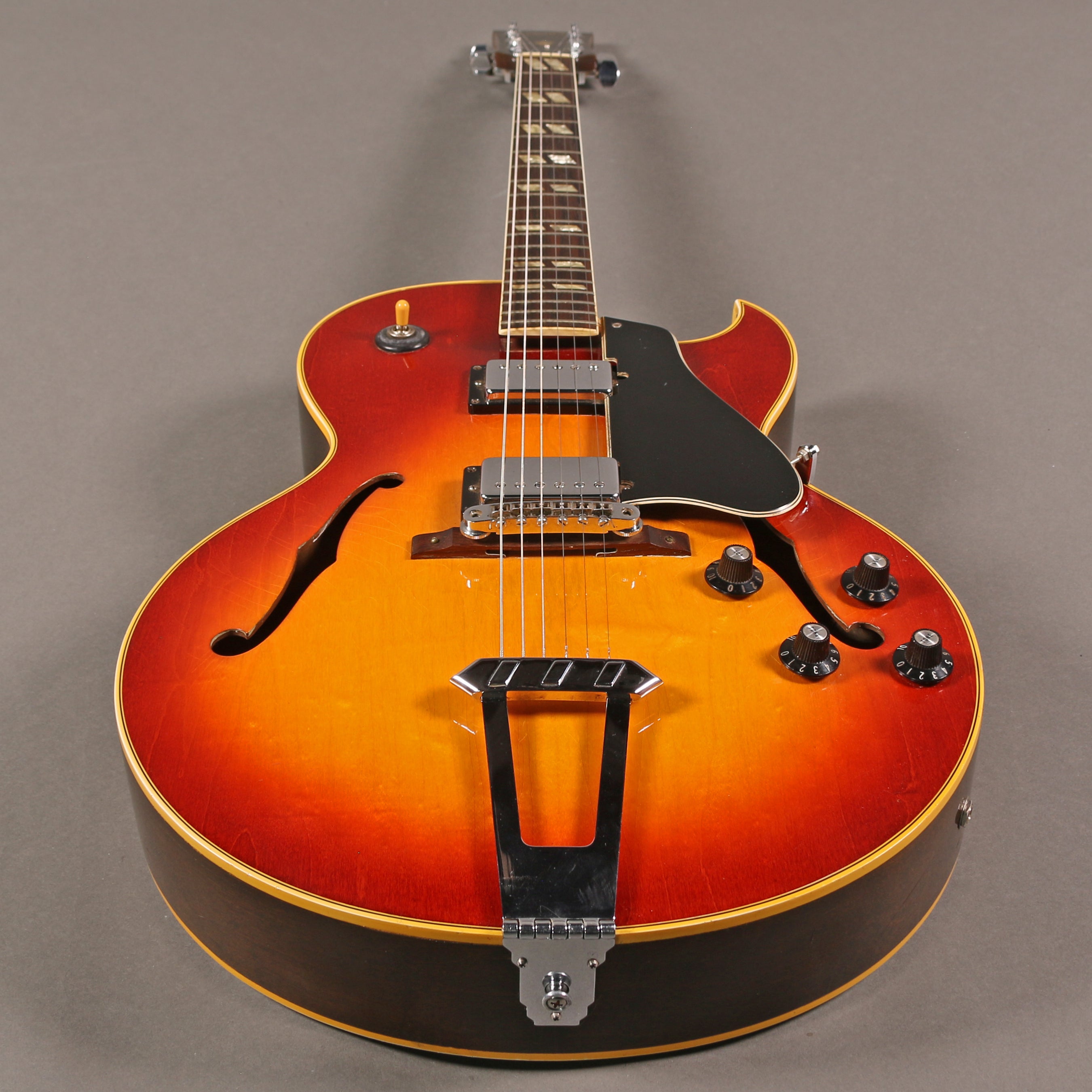 1970 Gibson ES-175D – Emerald City Guitars