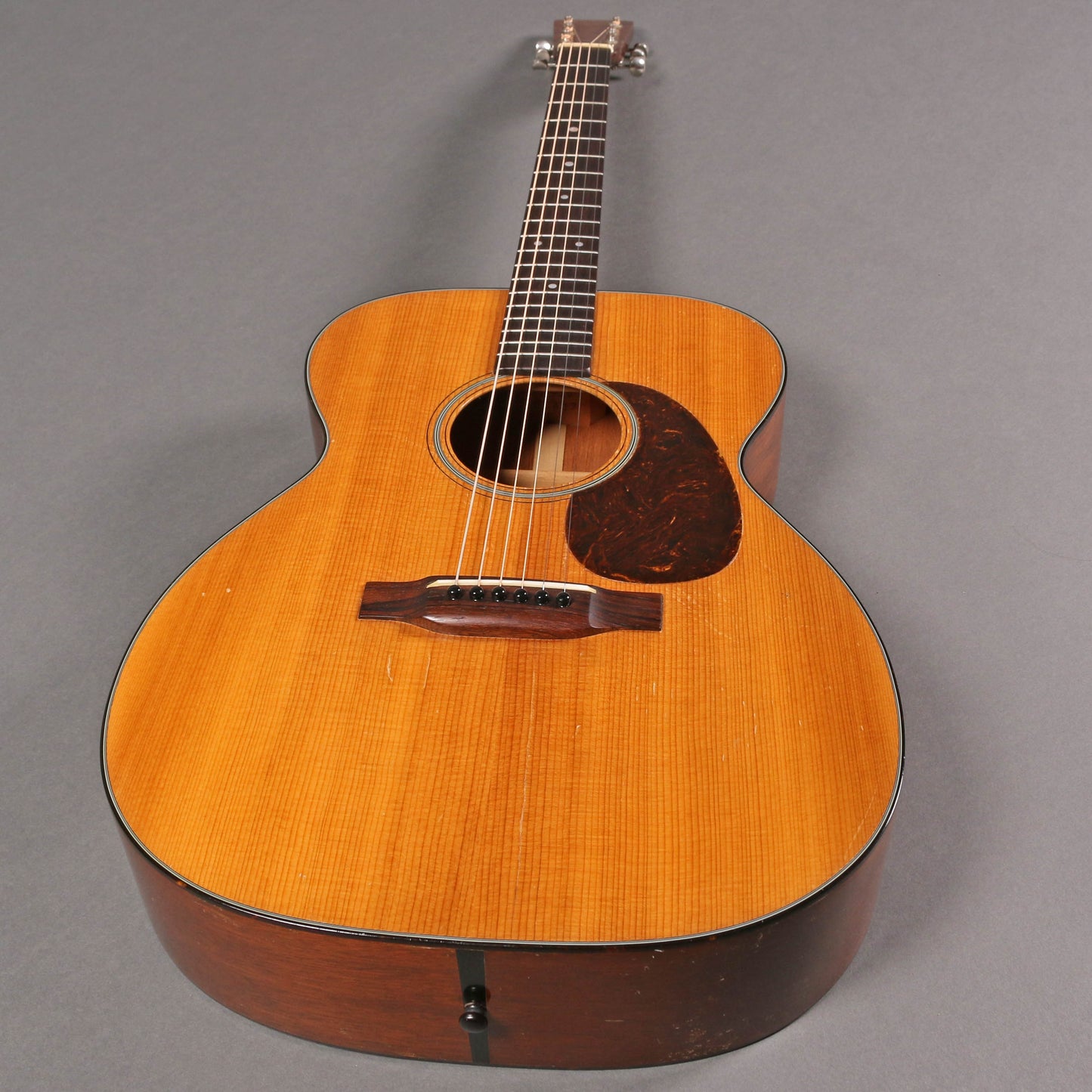 1947 Martin 000-18