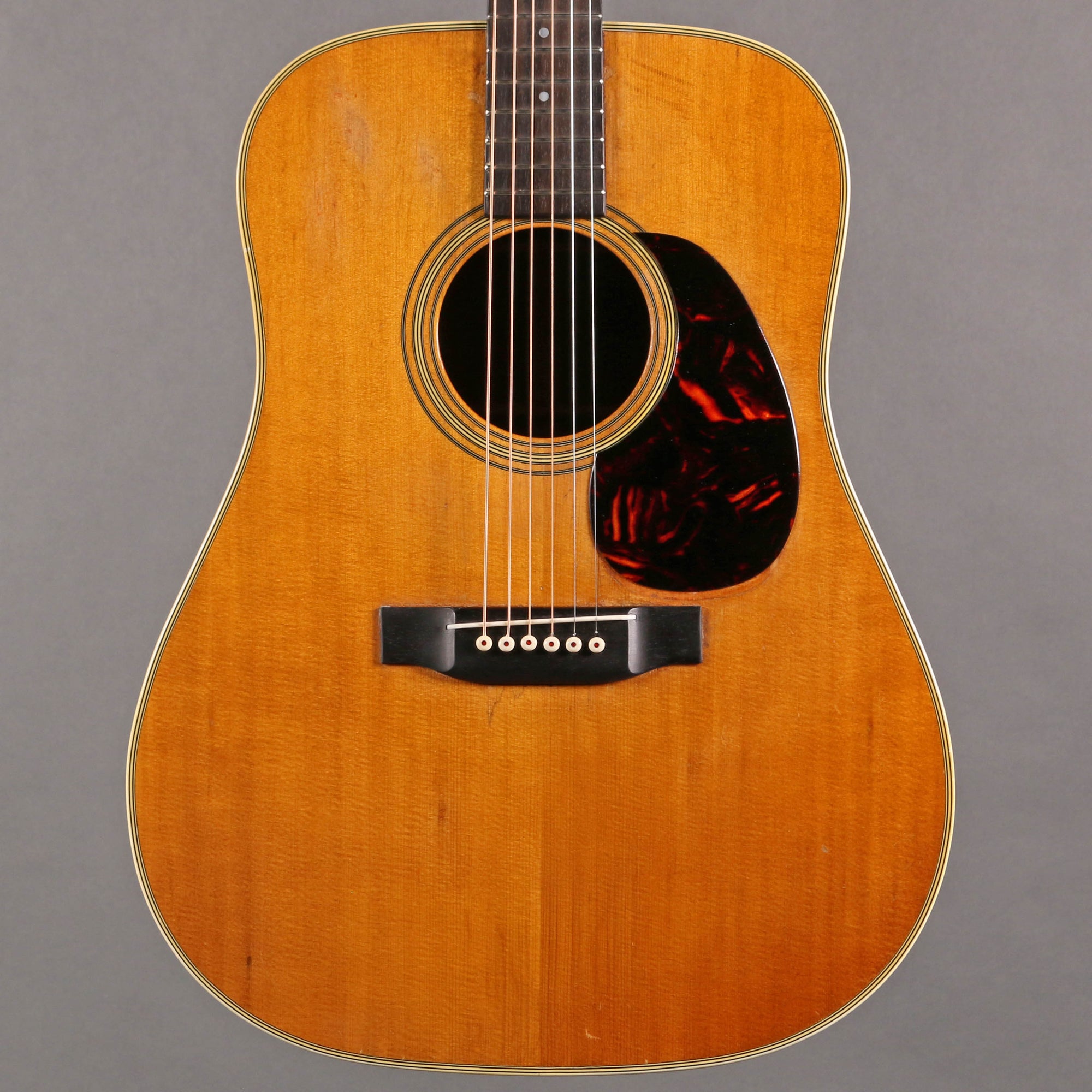 HOLD 1960 Martin D-28