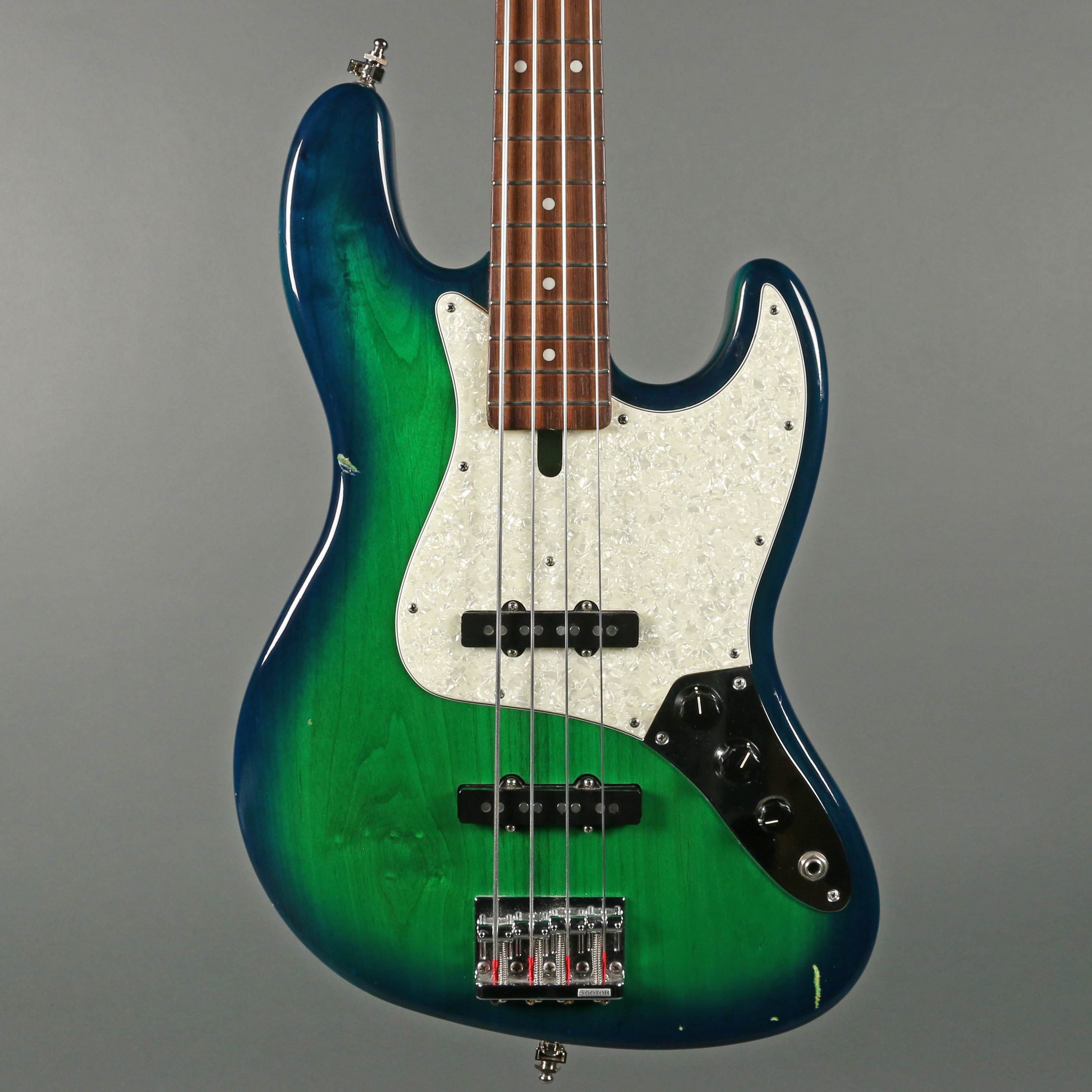 Mike Lull V4 Custom Bass