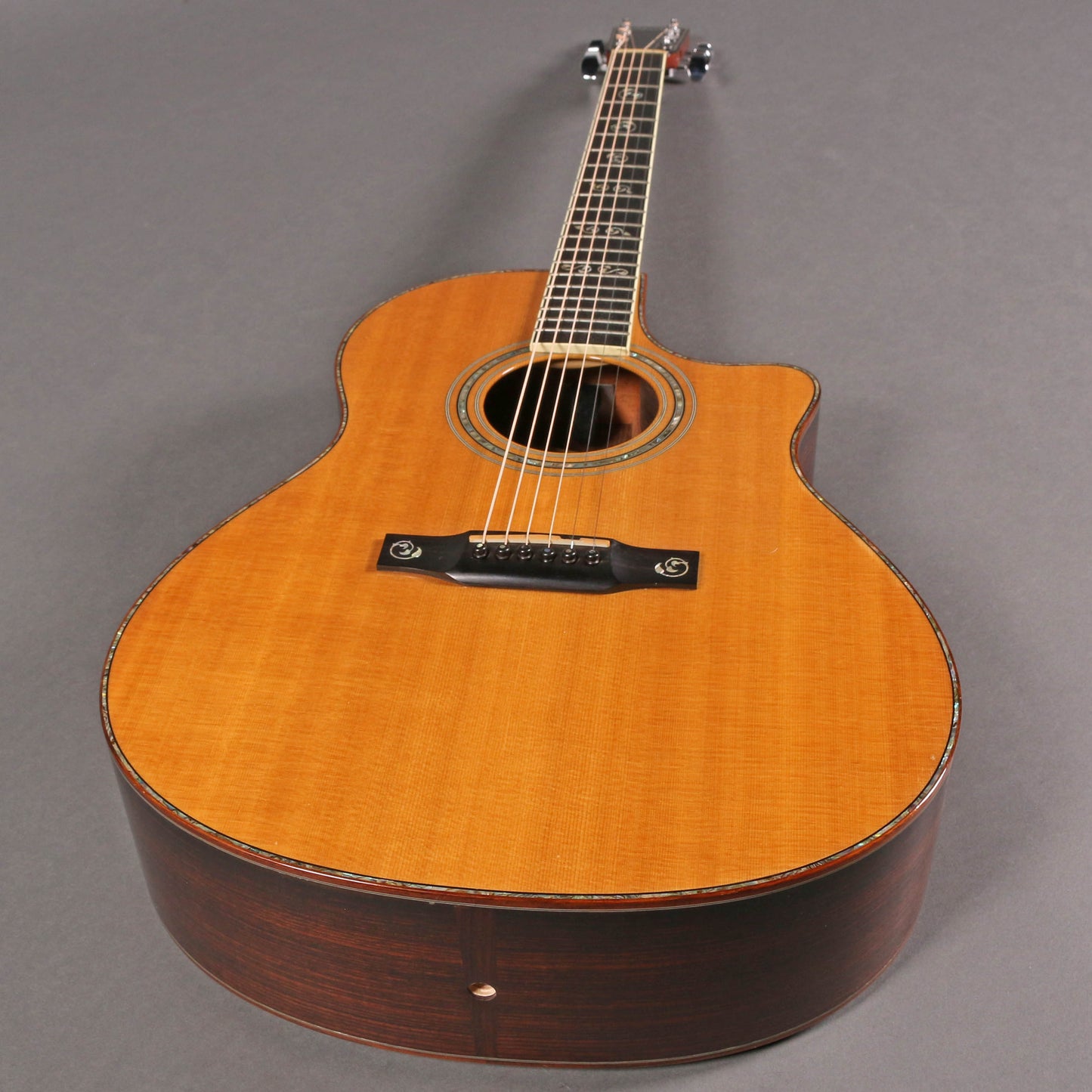 2002 Larrivée Model LV-10