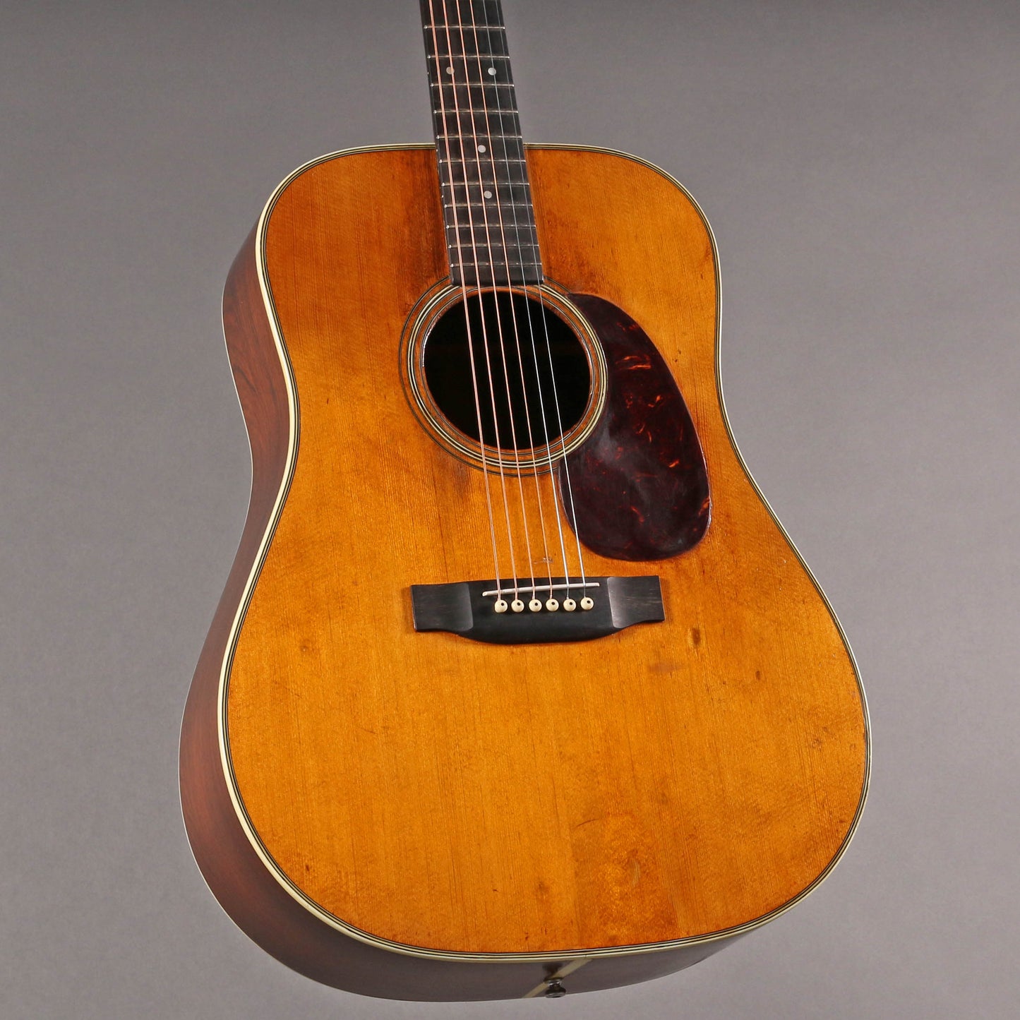 1949 Martin D-28