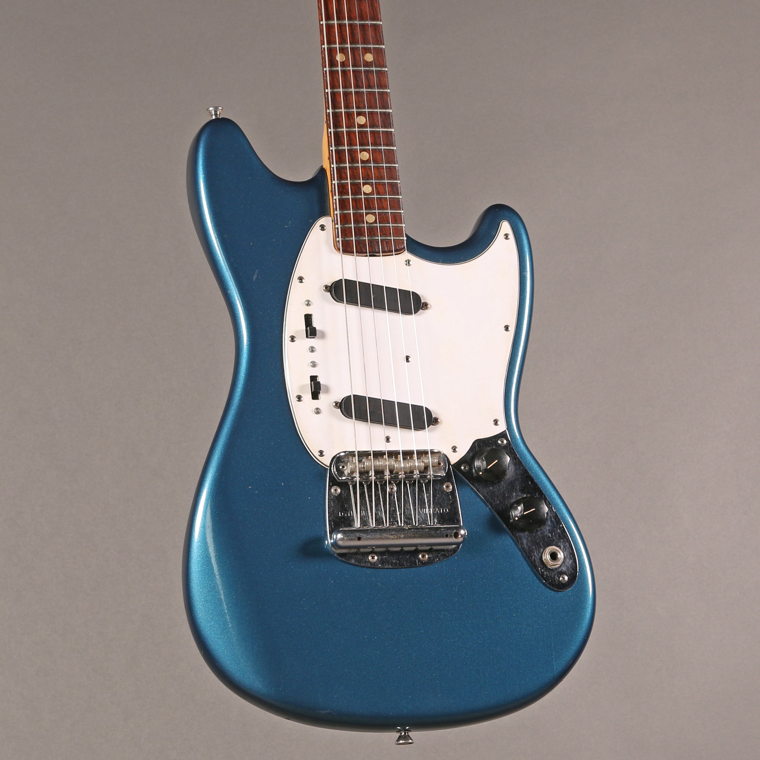 ギター　fender MUSTANG Fender American Performer Mustang Rosewood Fingerboard Electric