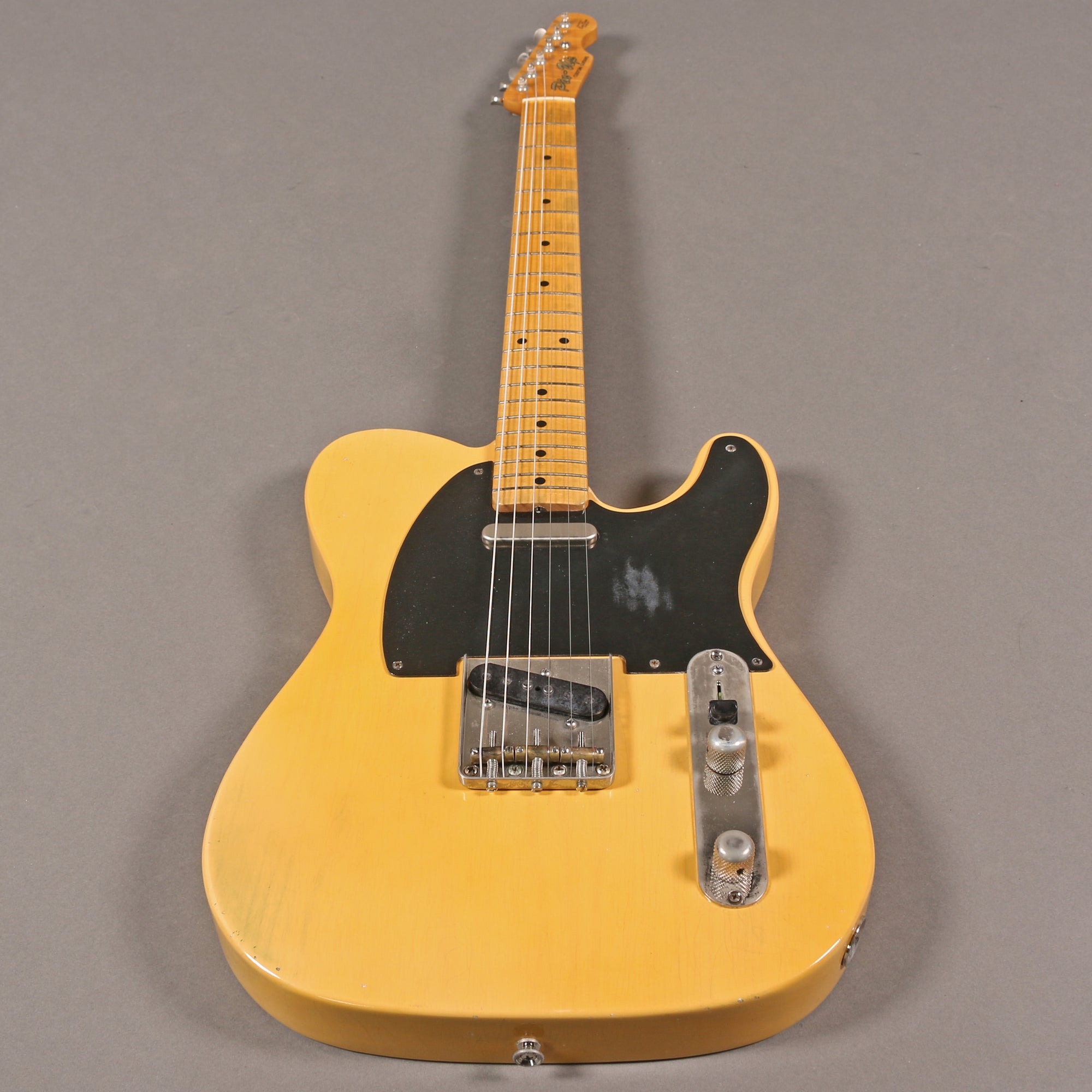 2025 Pin-Up Custom T-Style 