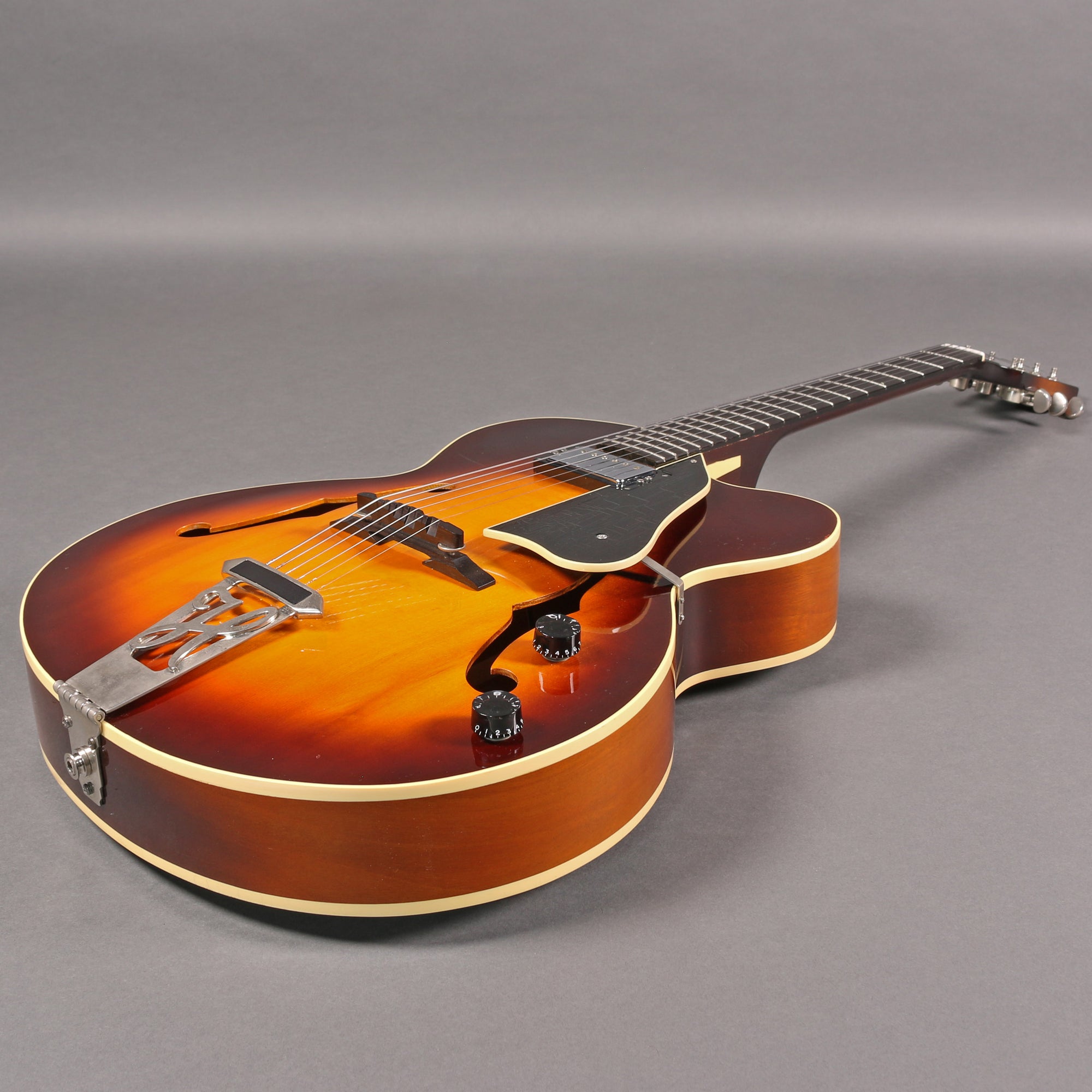 2002 Heritage Eagle Archtop SSB