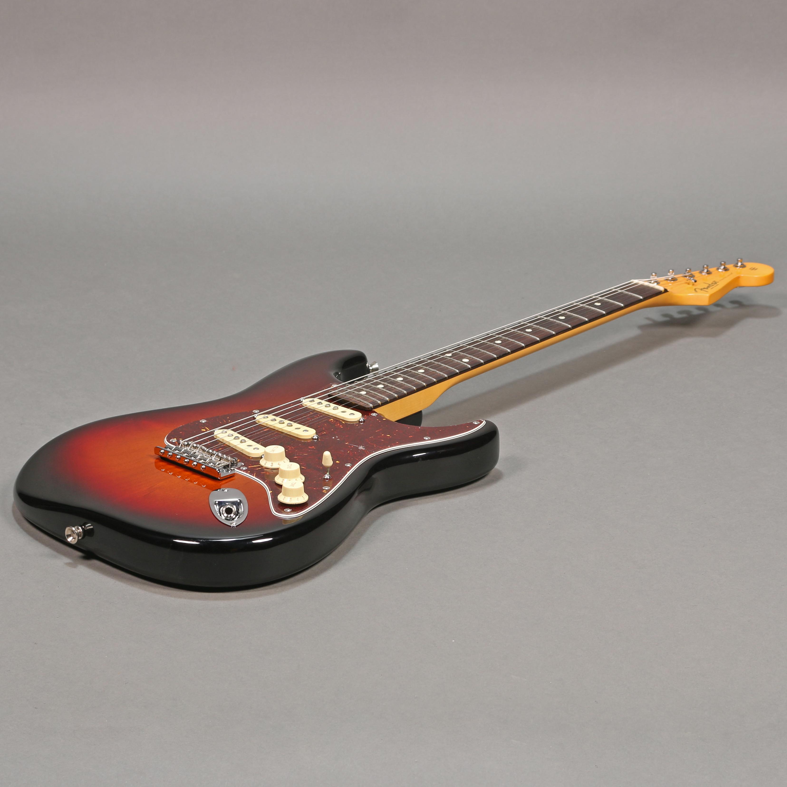 ギター American professional II stratocaster 2023 Fender American Professional II Stratocaster – Emerald City