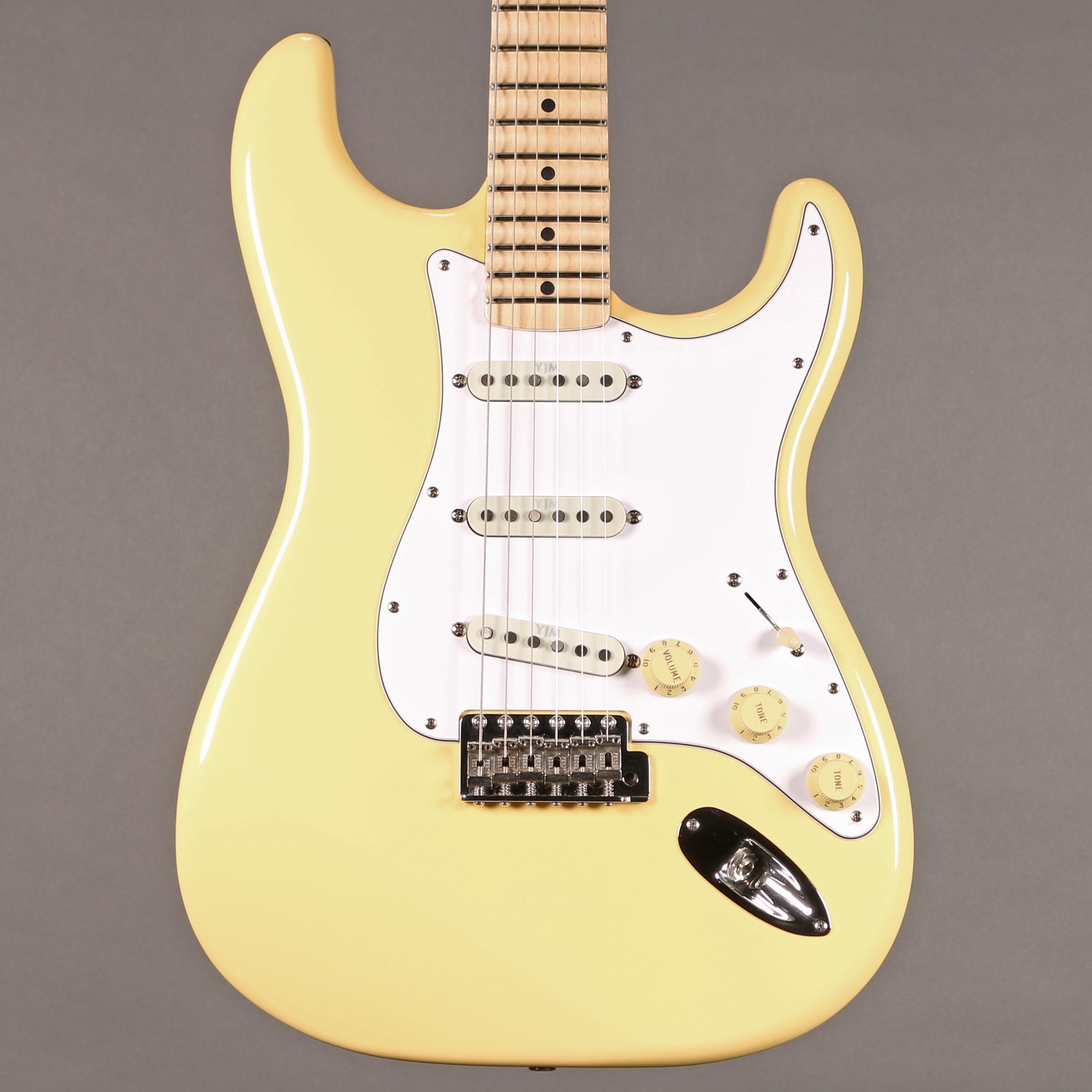 ギター Fender usa yngwie 2024 2024 Fender Yngwie Malmsteen Stratocaster – Emerald City Guitars