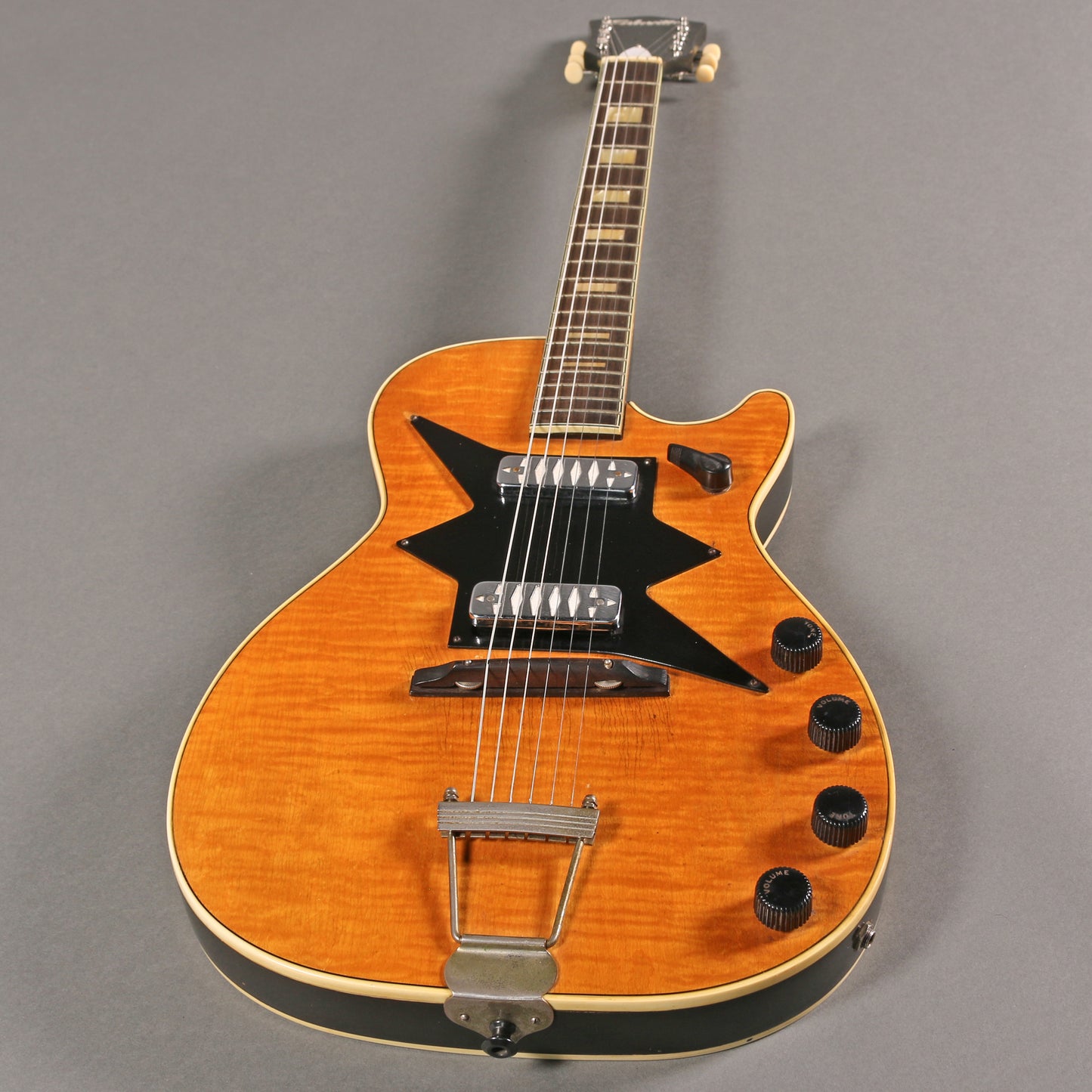 1960s Silvertone "Harmotone" [Roy Smeck body, Meteor Neck]