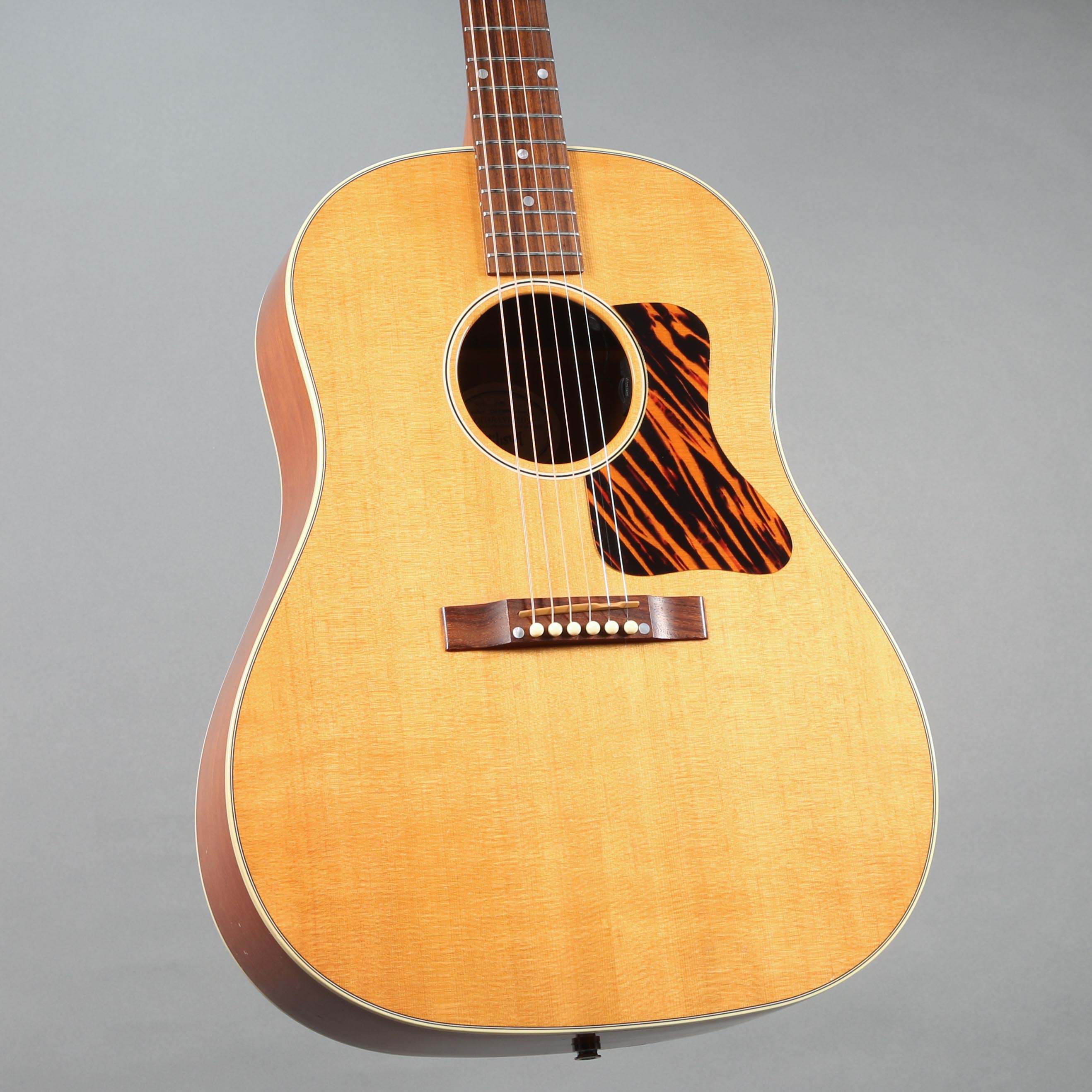 音響 |アコースティックギターを購入する – Emerald City Guitars