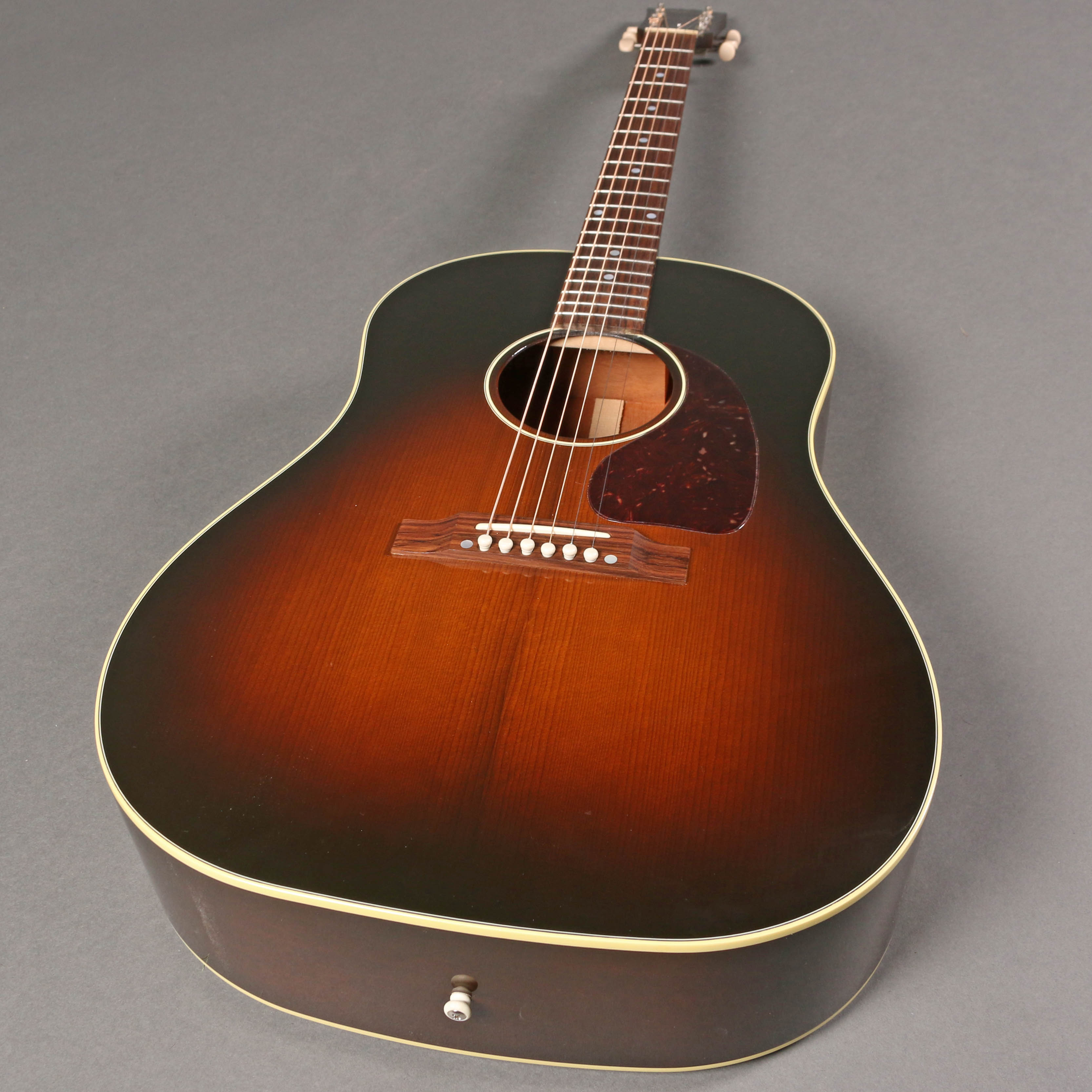 2016 Gibson J-45 Vintage – Emerald City Guitars