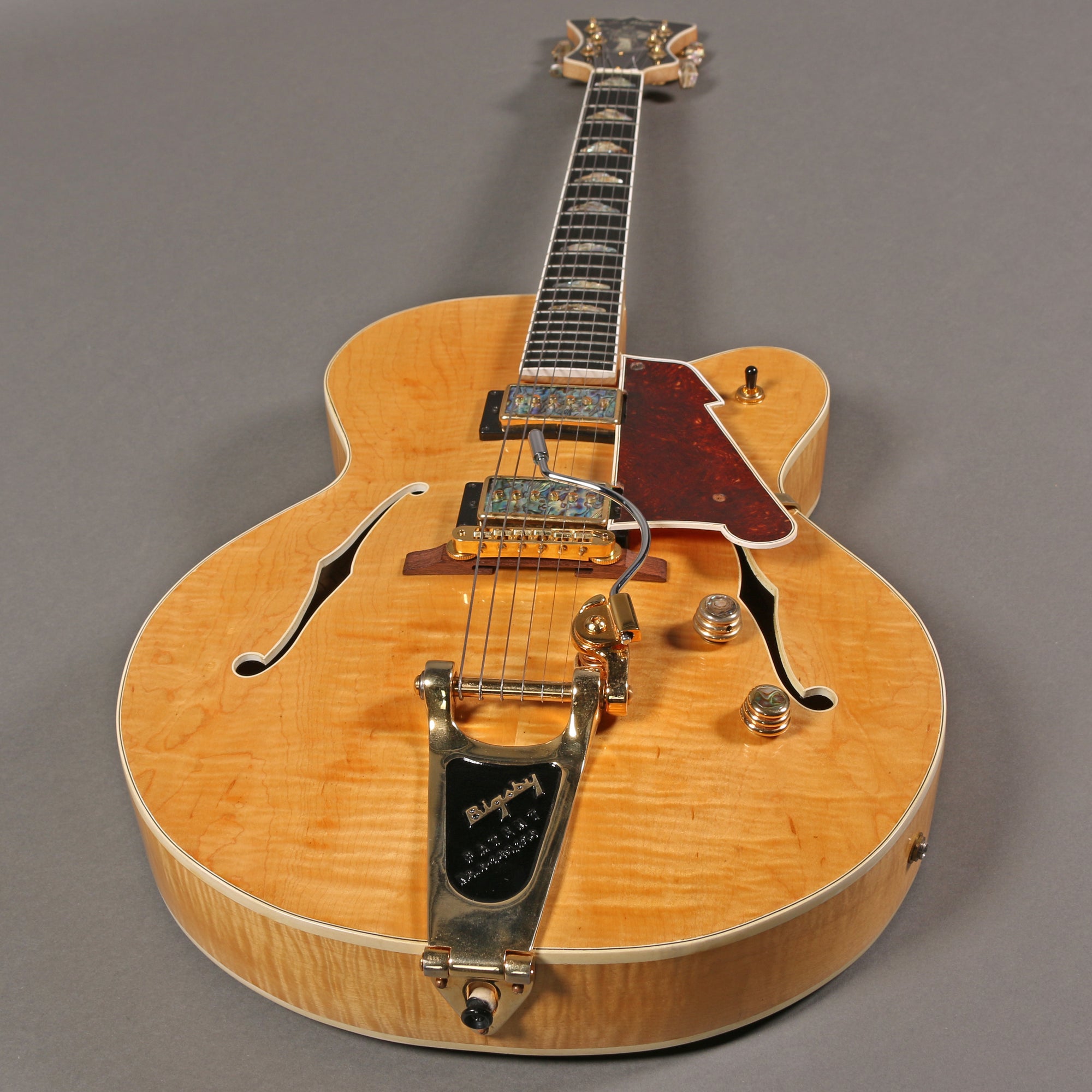 2011 R.C. Allen Uncle Chester Country Squire Archtop [*Demo Video!]