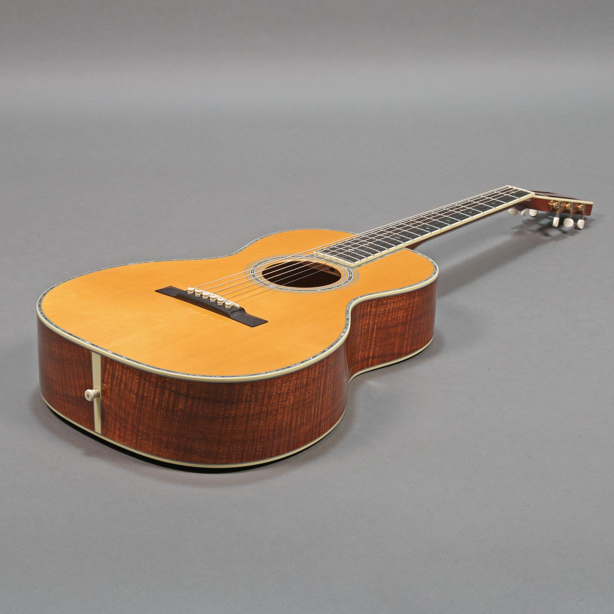 2007 Martin 00-42K Robbie Roberston Signature