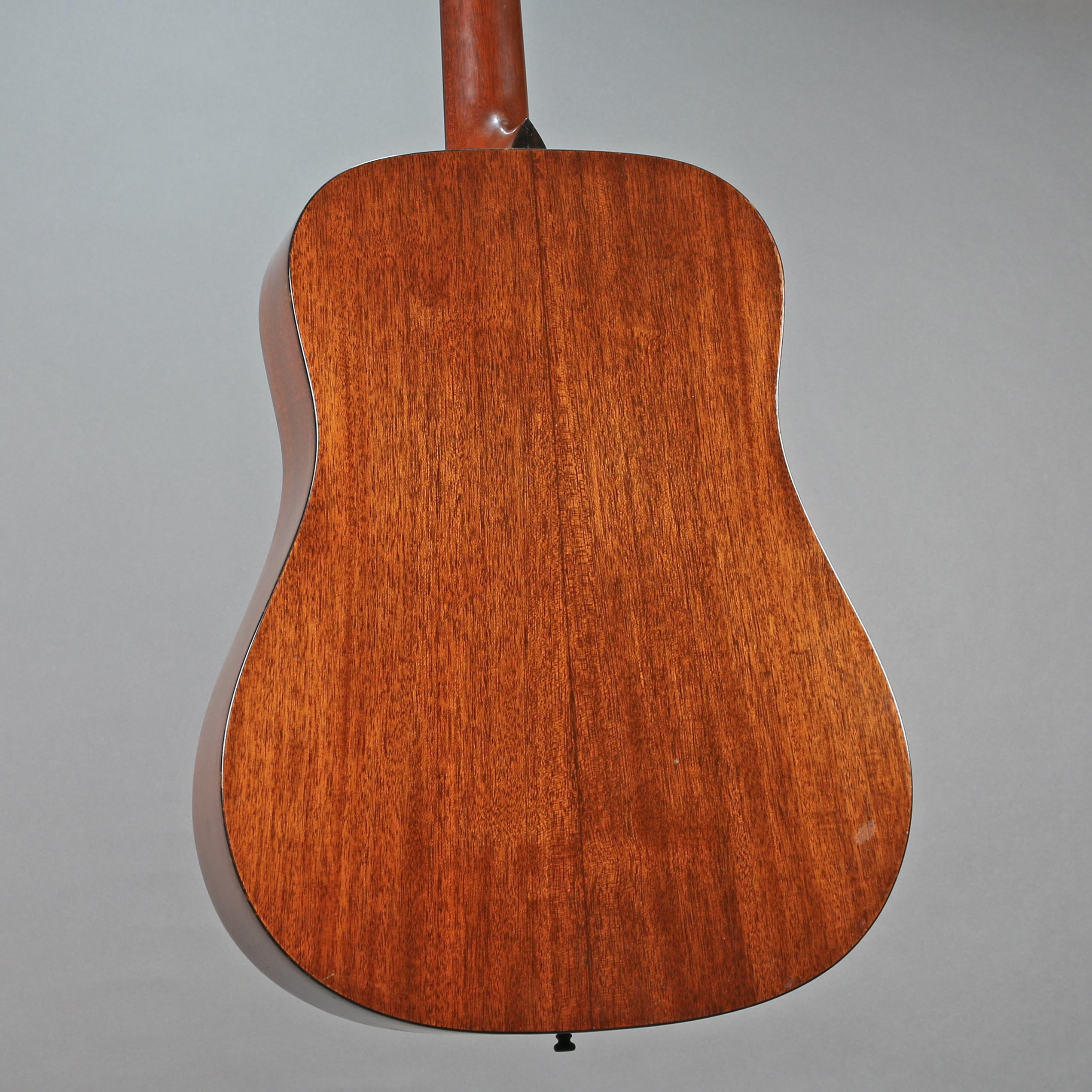 1947 Martin D-18 – Emerald City Guitars
