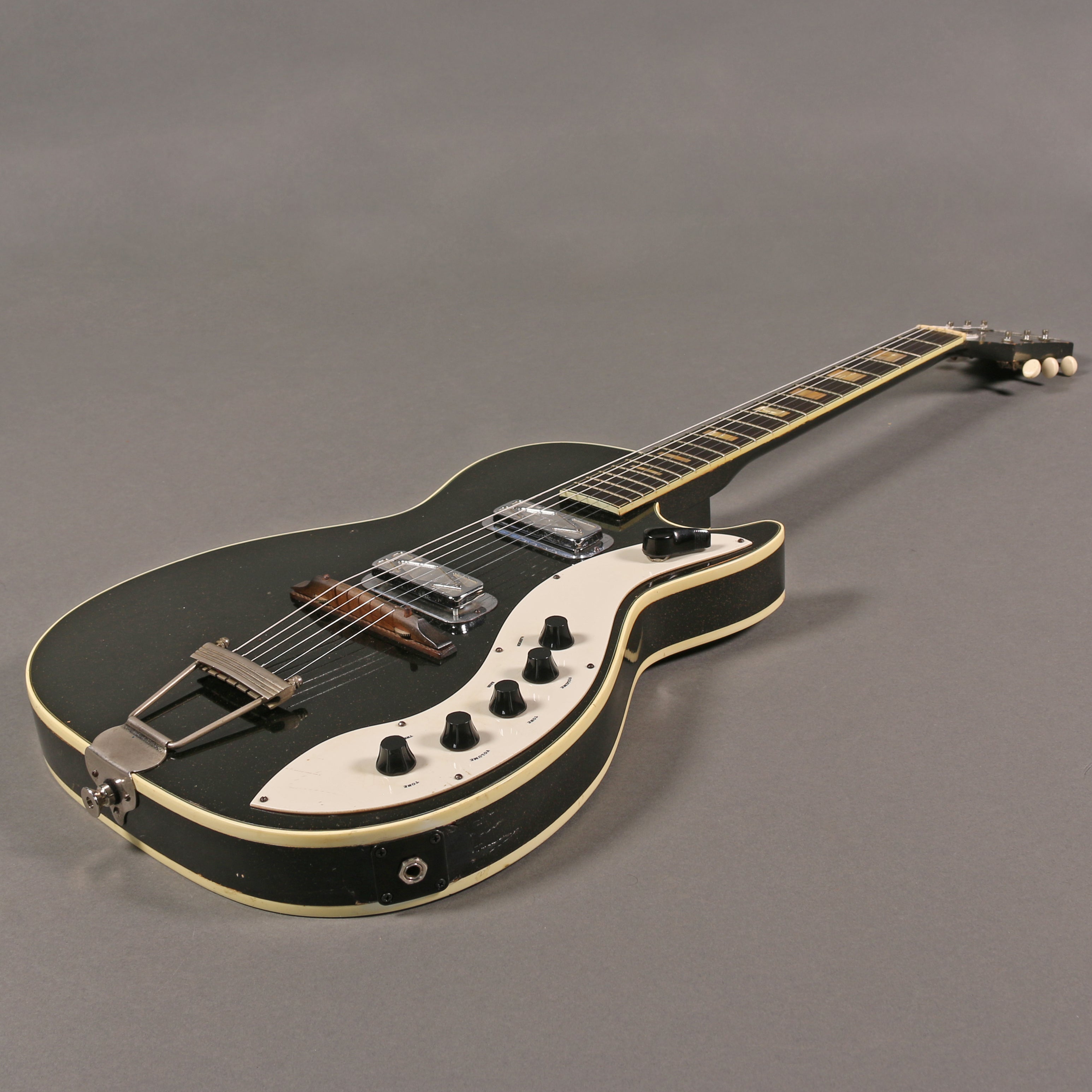 1962 Silvertone Model 1423 