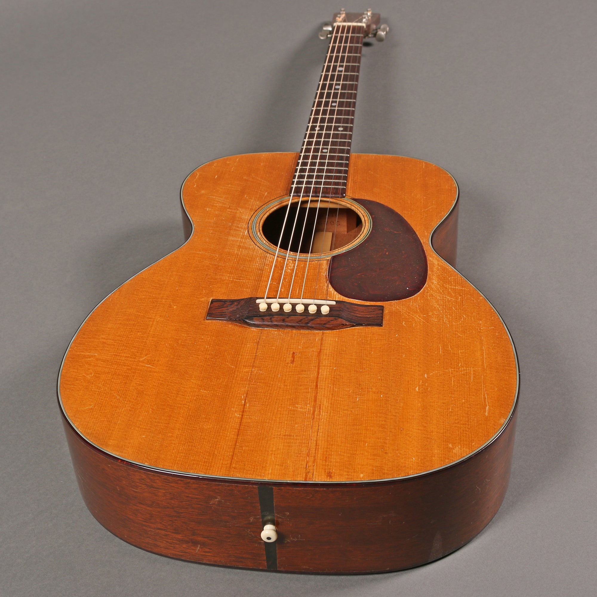 1952 Martin 000-18