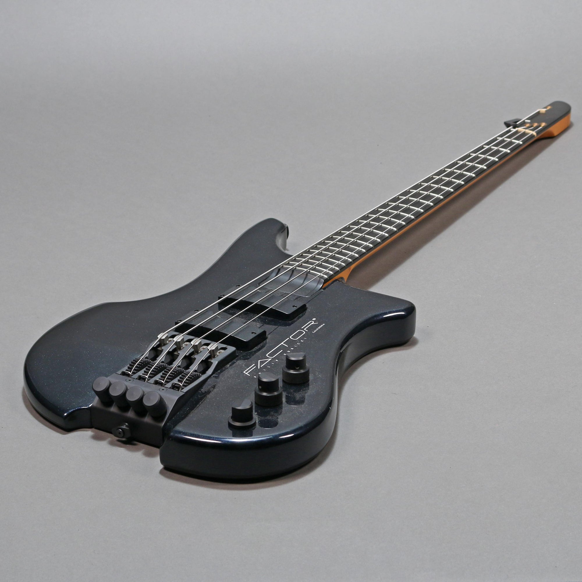 2008 Philip Kubicki Factor Bass