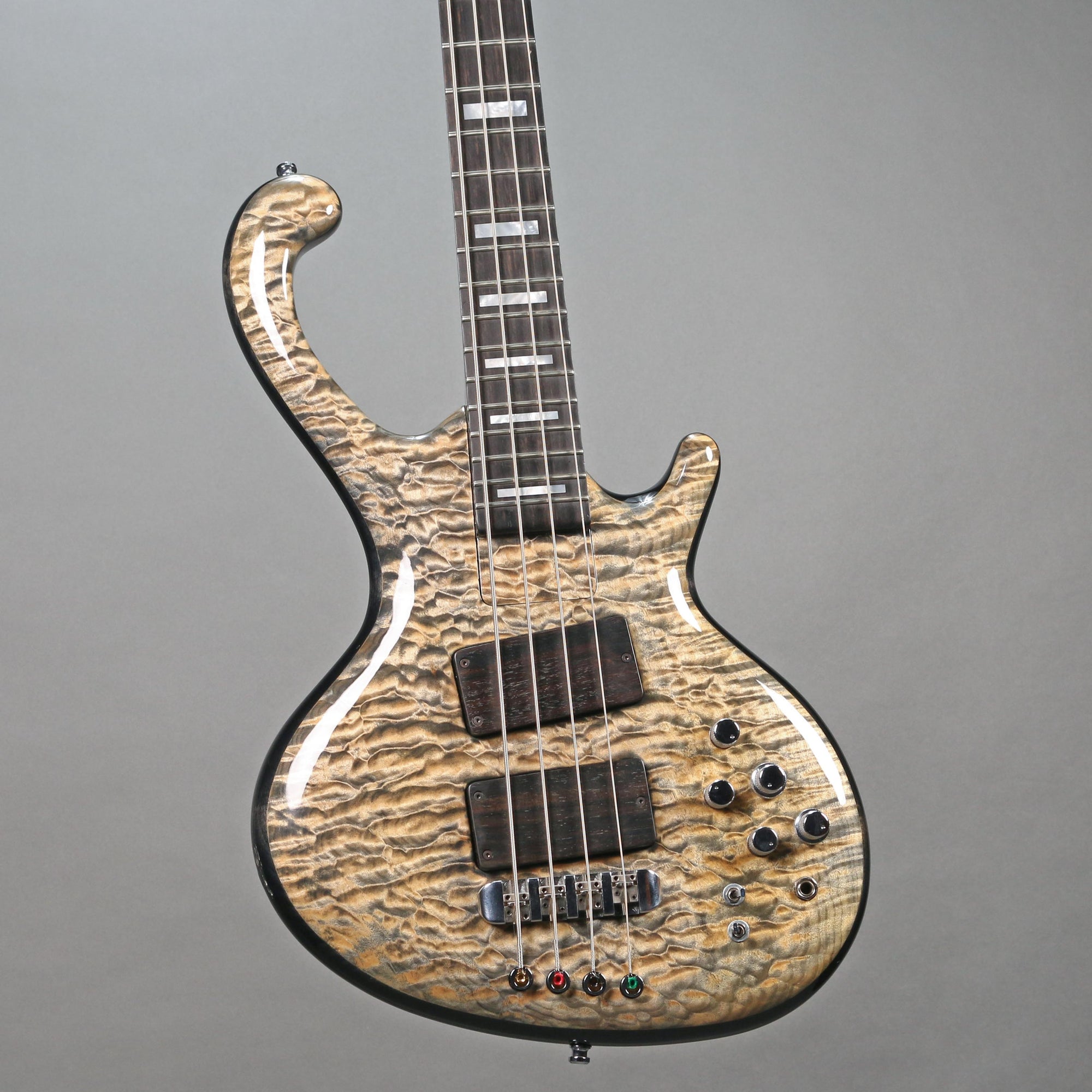 Ritter "Flamed Maple" Roya Bass 