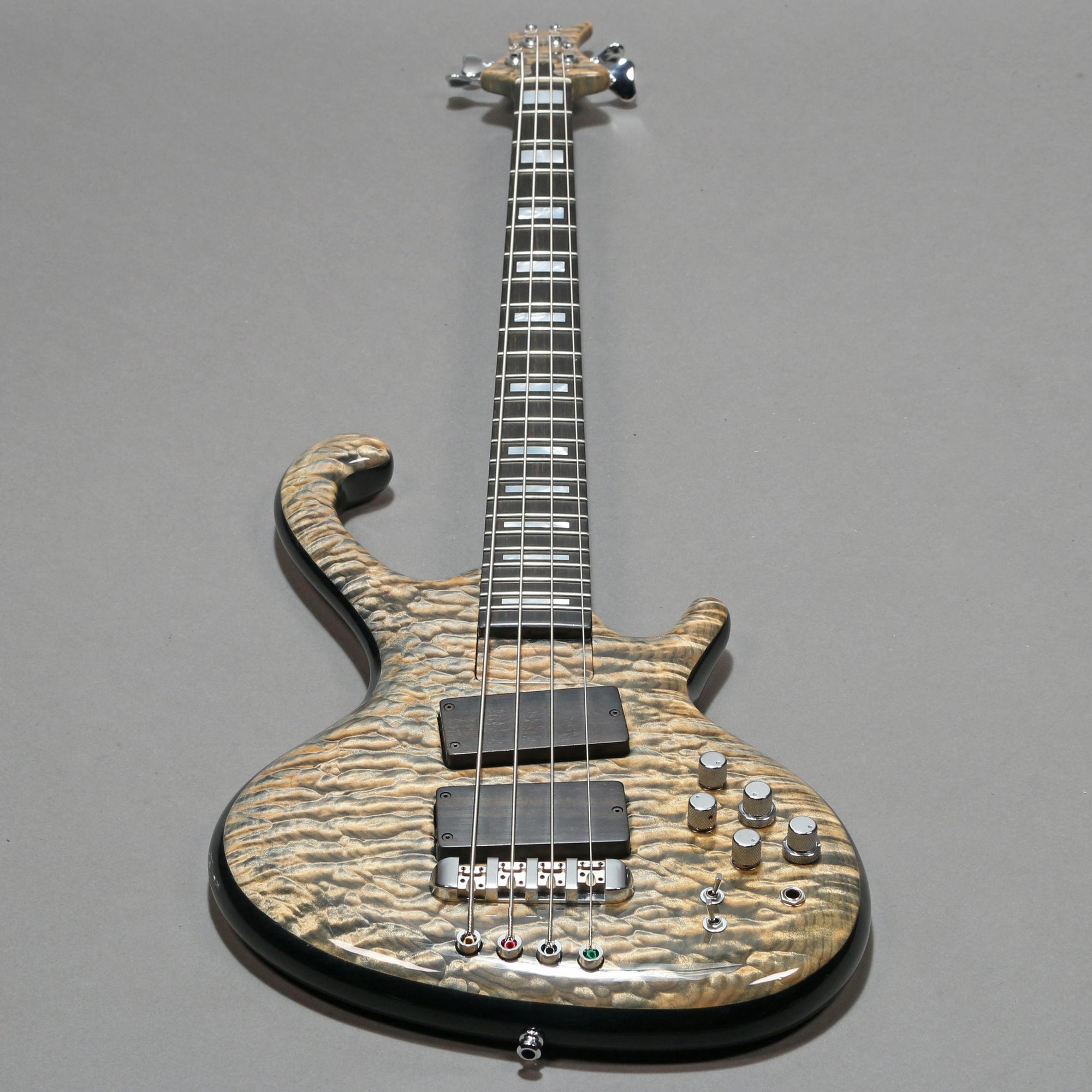 Ritter "Flamed Maple" Roya Bass 
