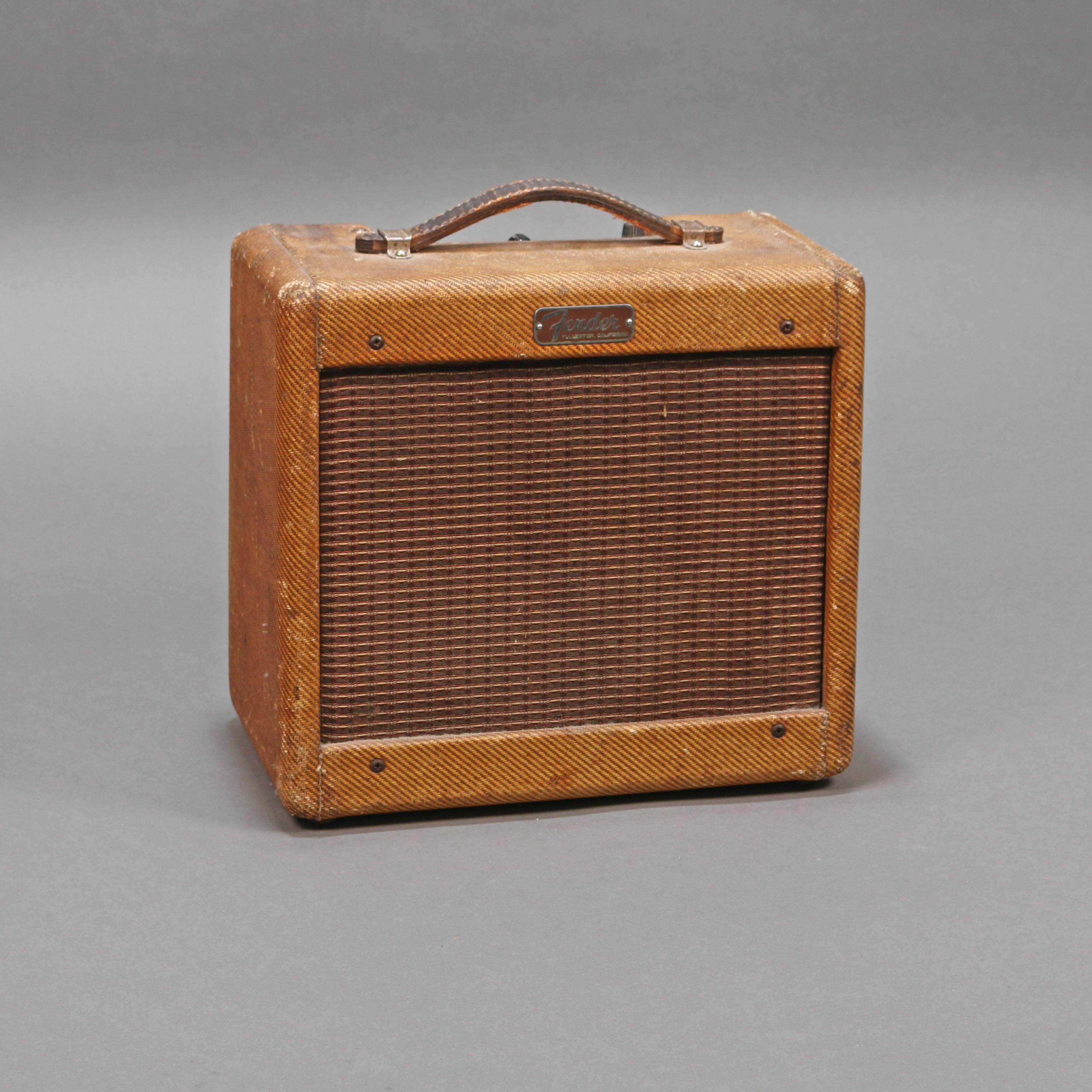 1960 Fender Champ 5F1 – Emerald City Guitars