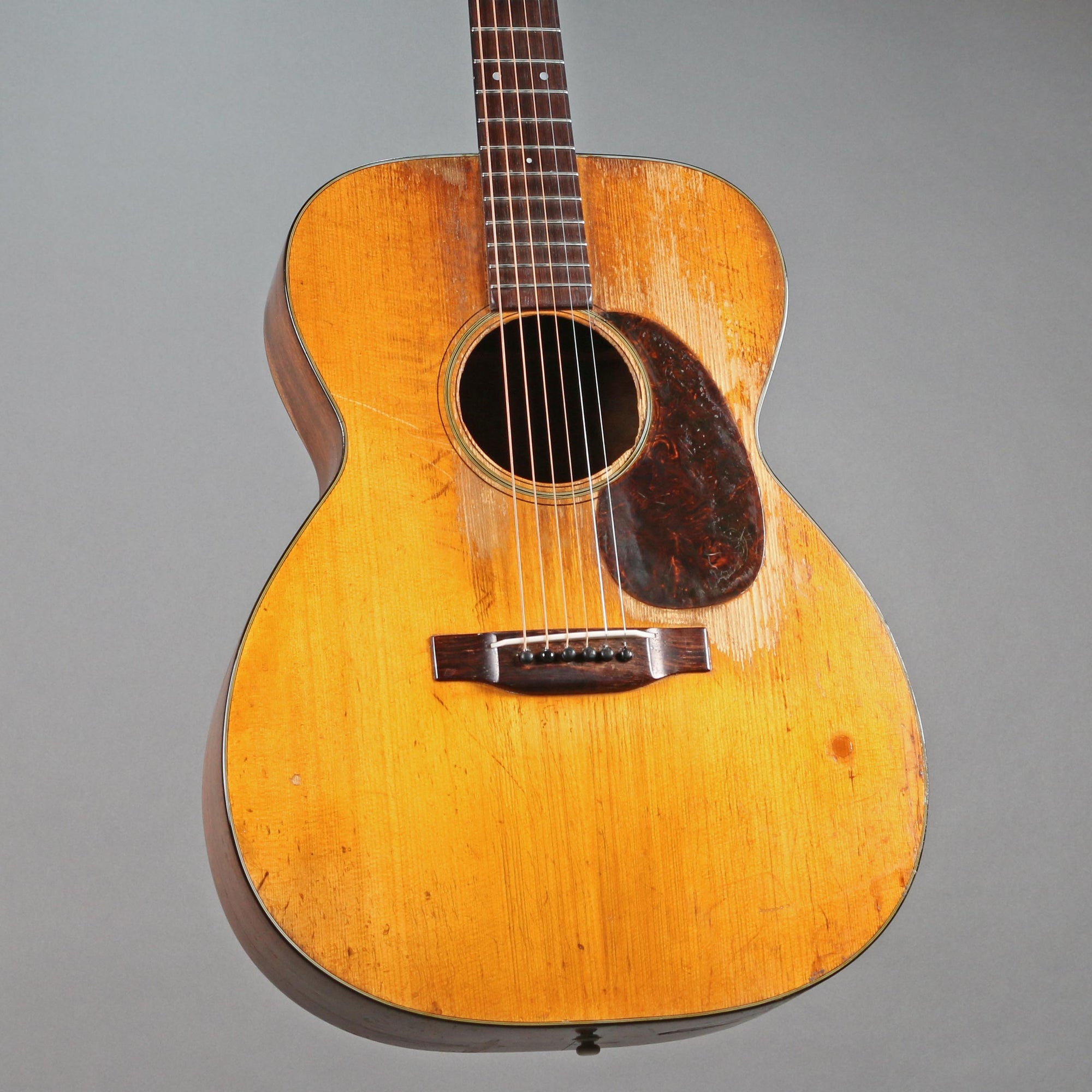 1944 Martin 000-18
