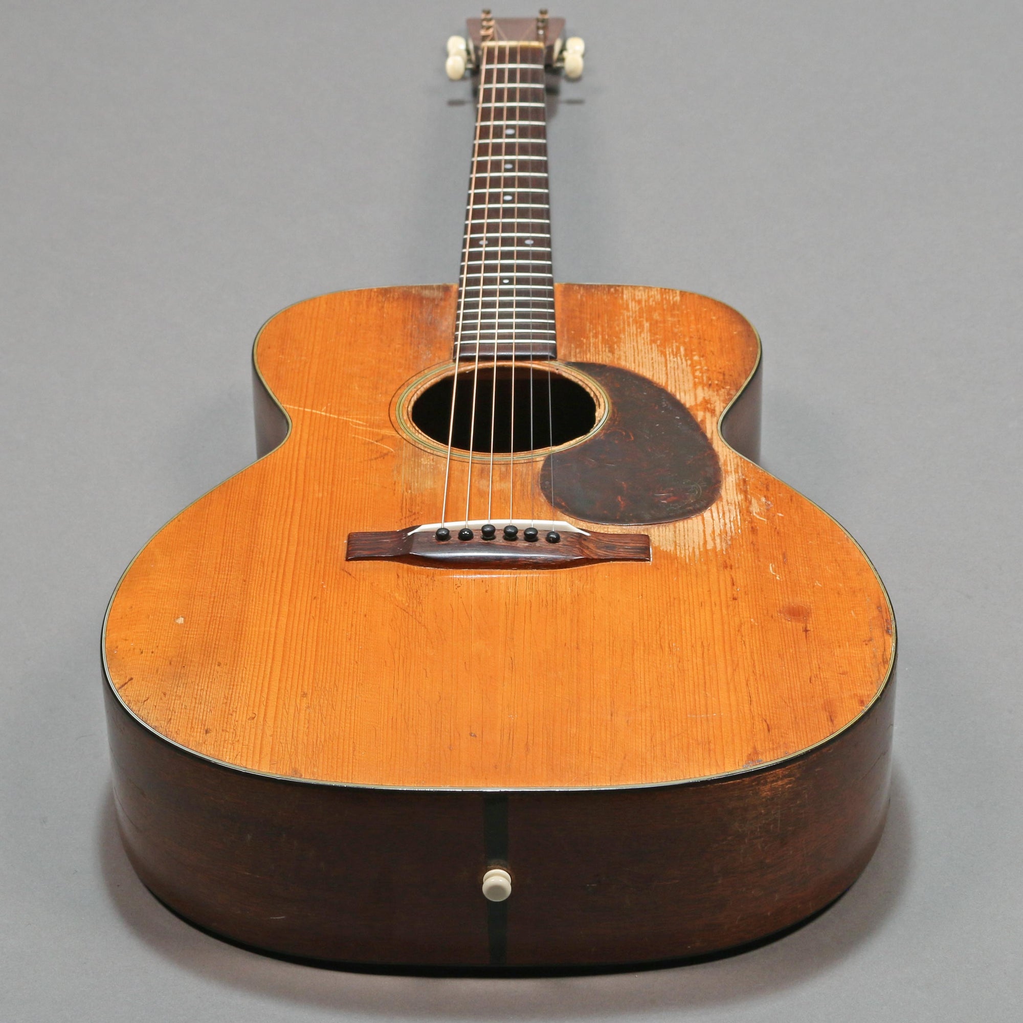 1944 Martin 000-18