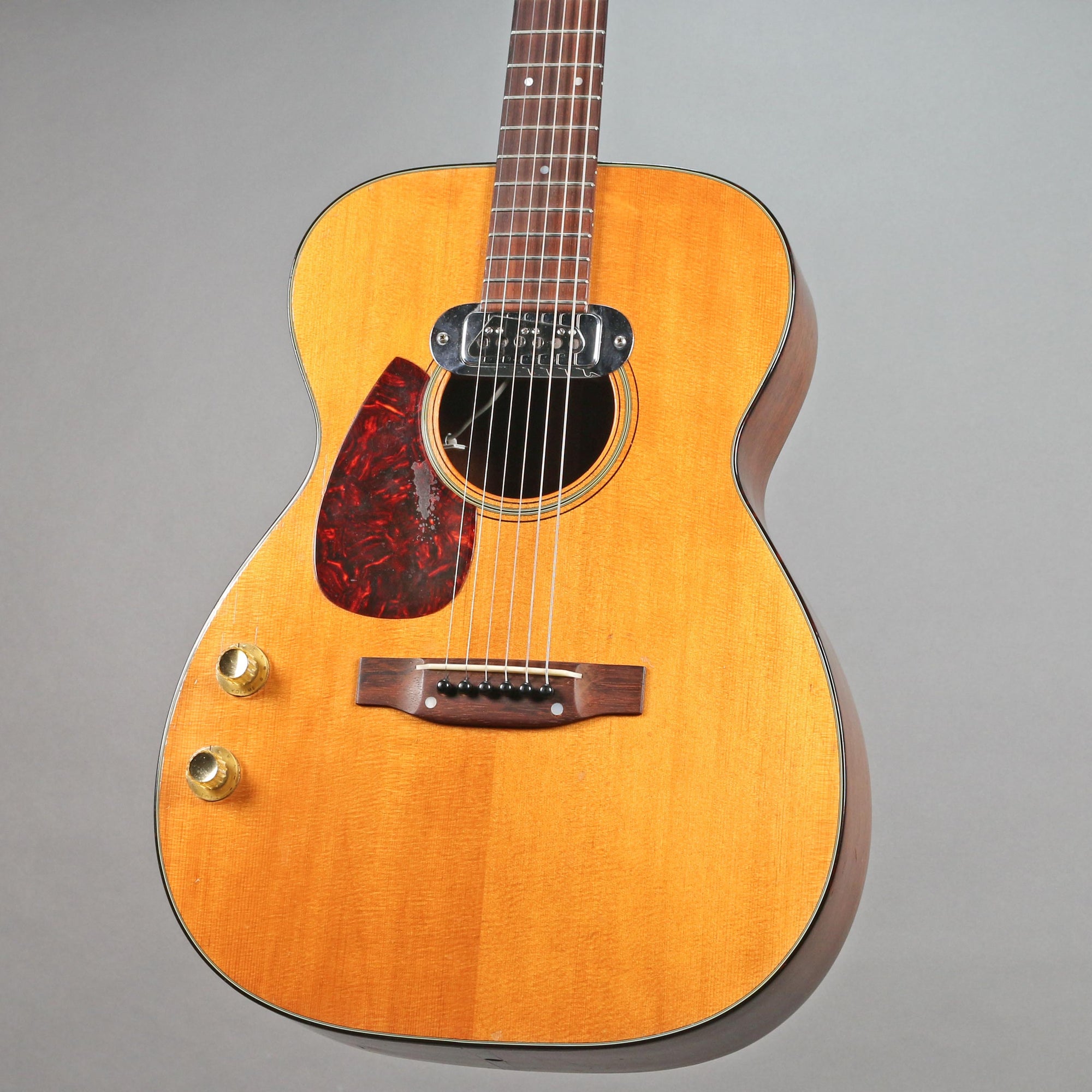 1961 Martin 00-18E