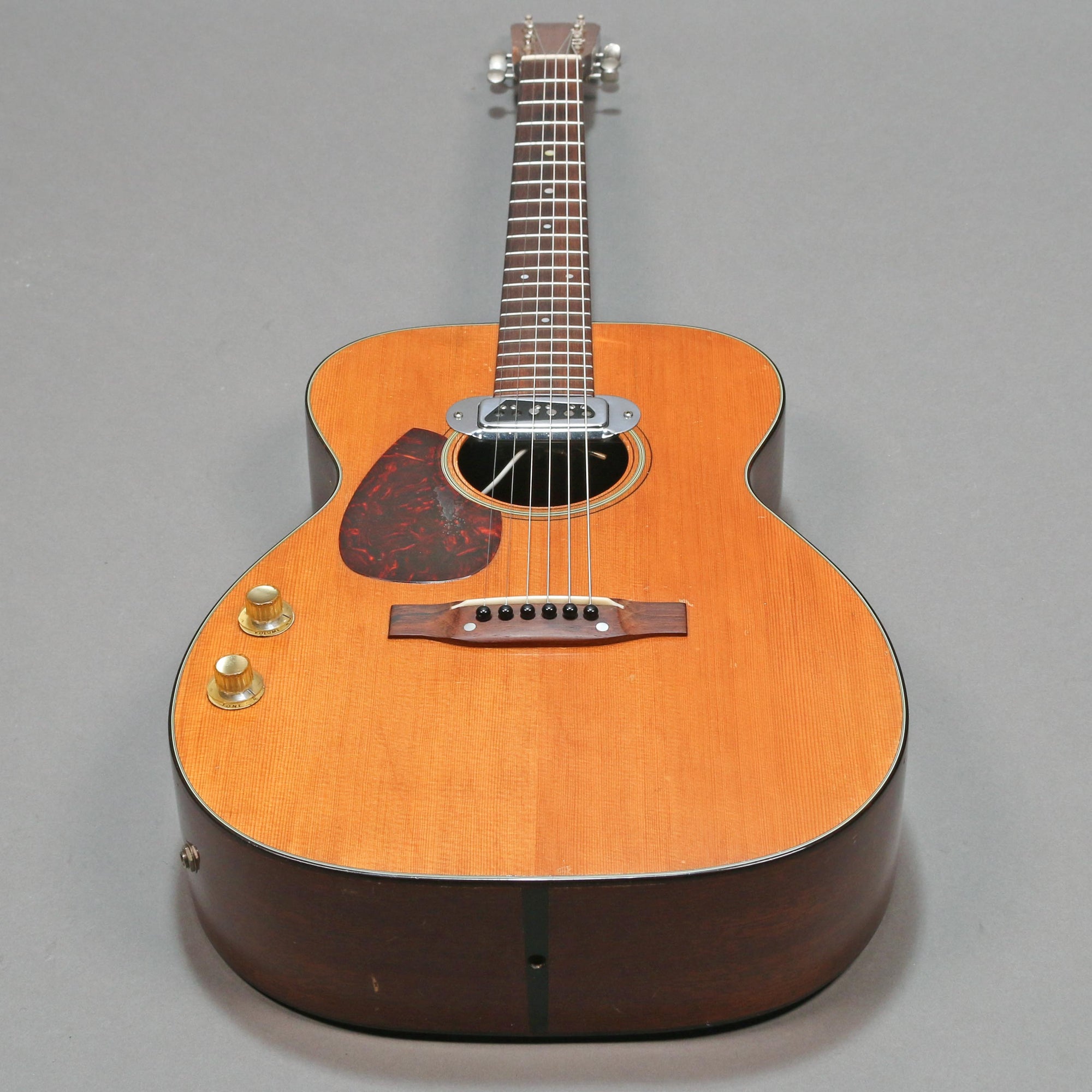 1961 Martin 00-18E