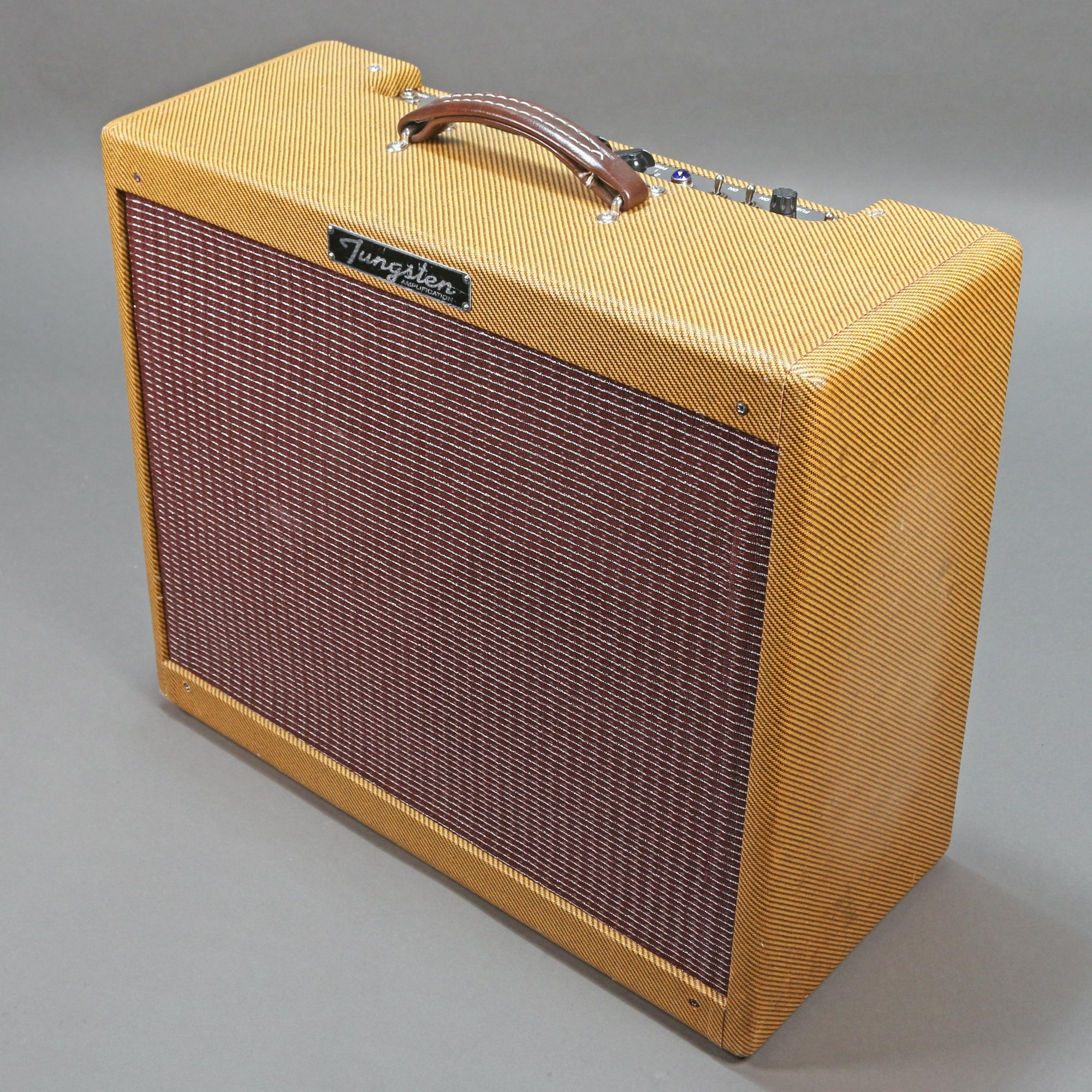 Pre-Owned Tungsten Amplification Blue Point 2x12" Combo