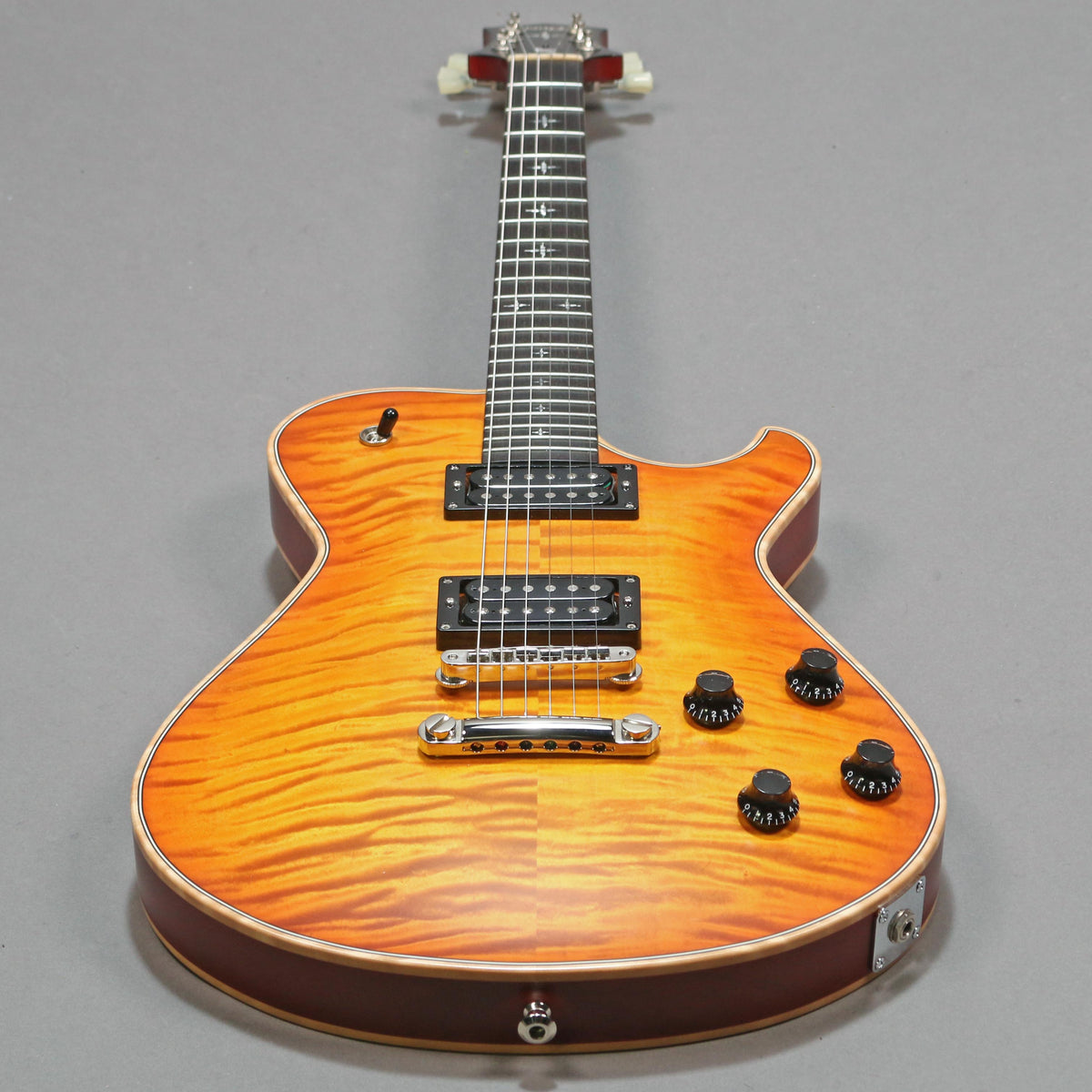 Pre-Owned Knaggs Eric Steckel Kenai T/S