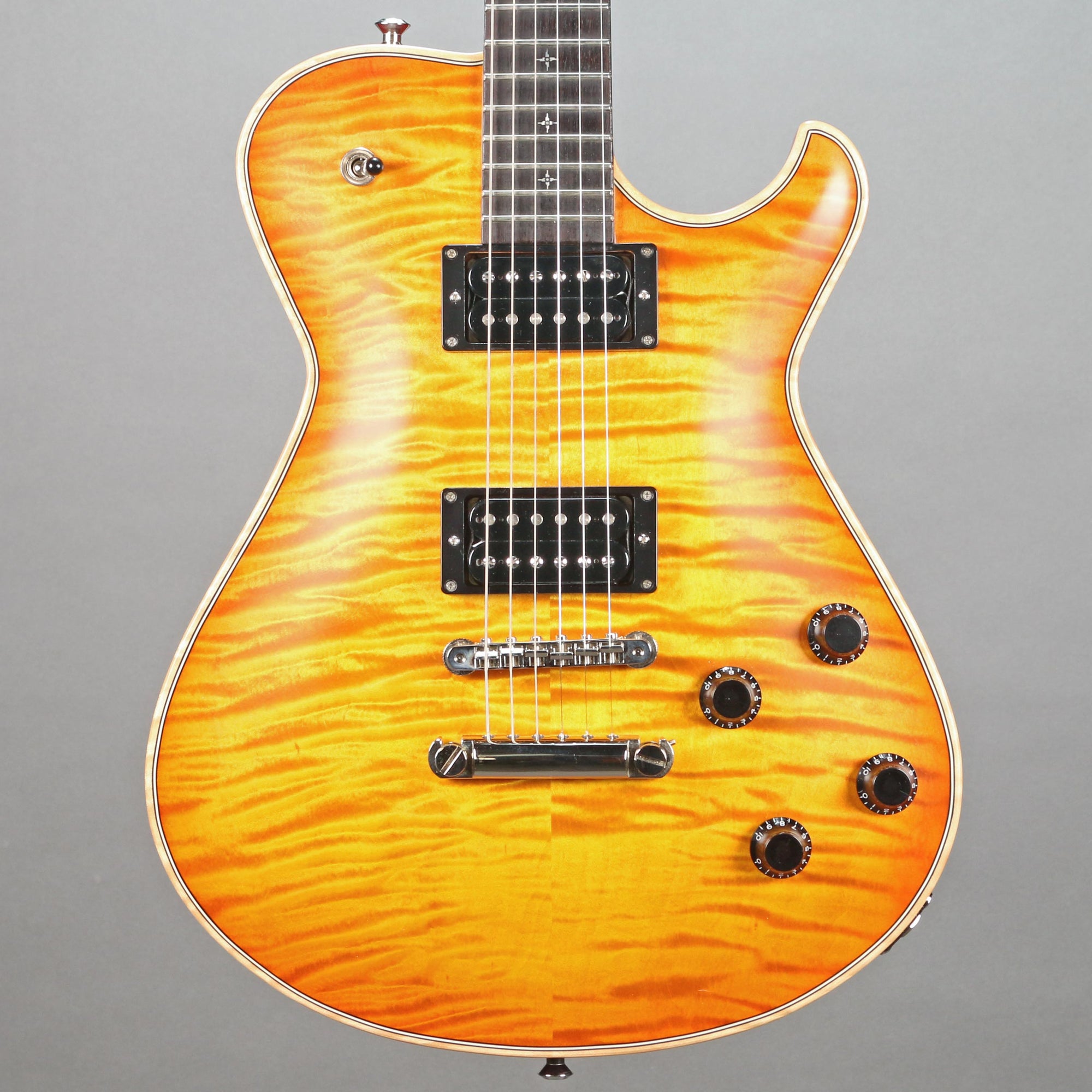 Pre-Owned Knaggs Eric Steckel Kenai T/S