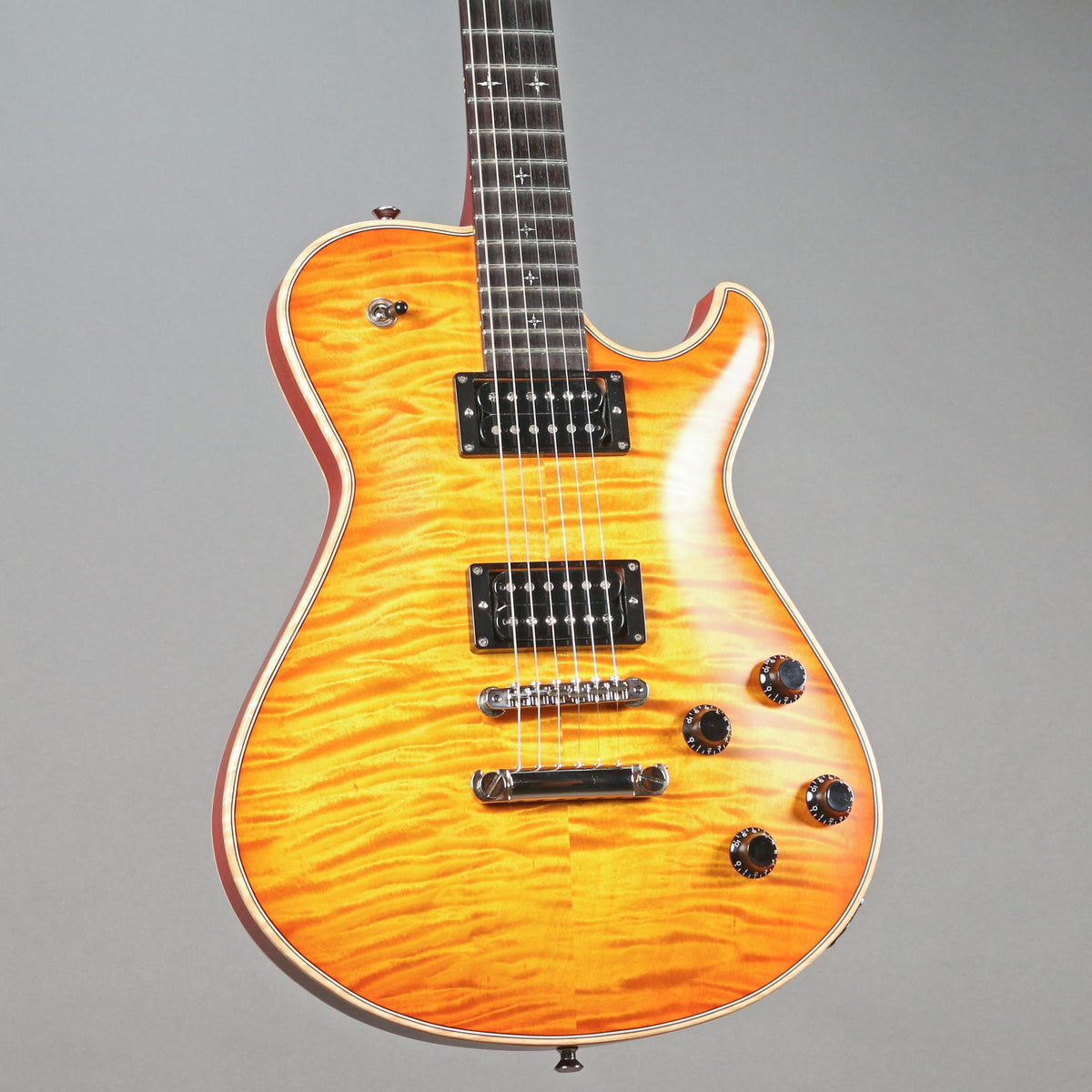 Pre-Owned Knaggs Eric Steckel Kenai T/S