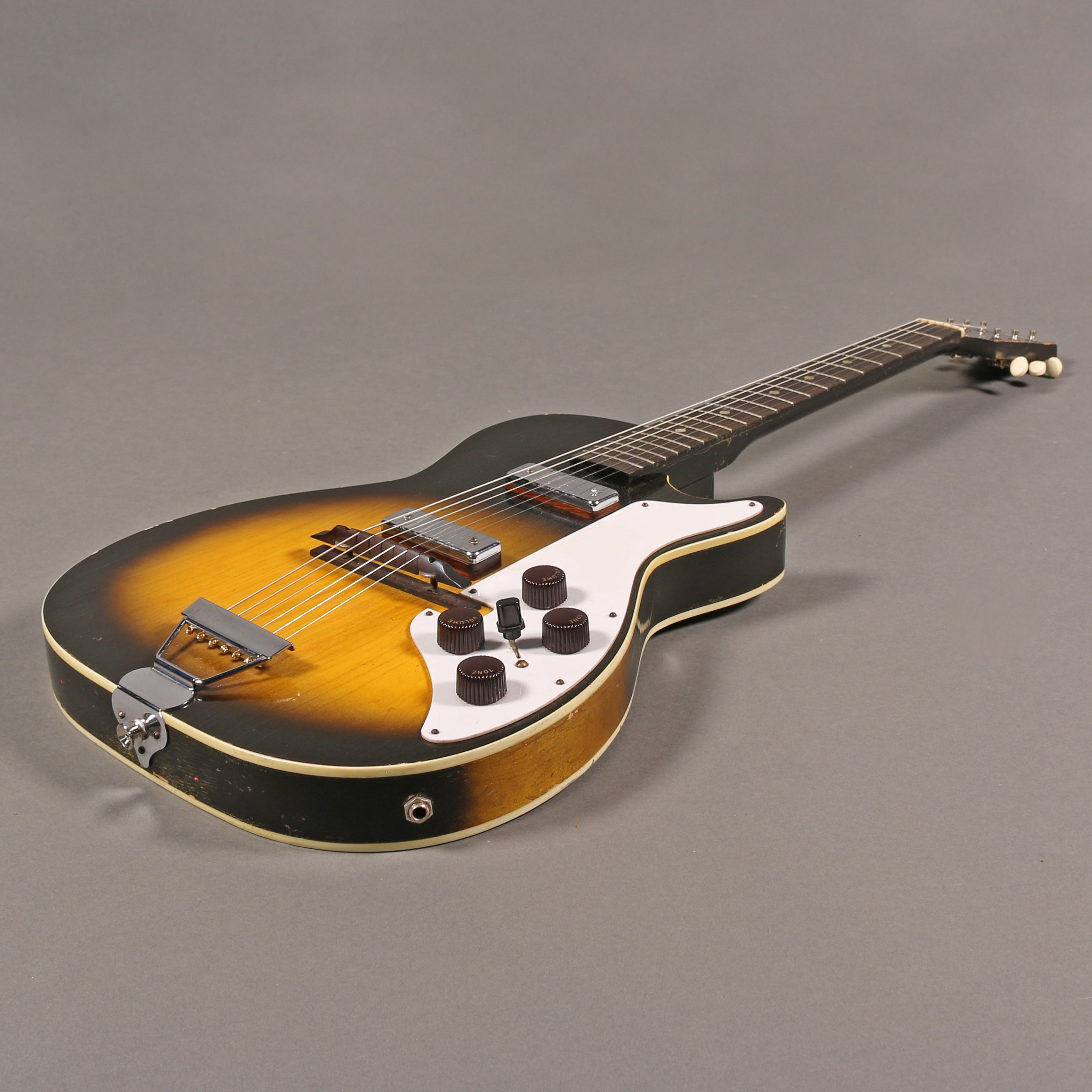 1960s Silvertone Harmony-Made Stratotone Model 1421