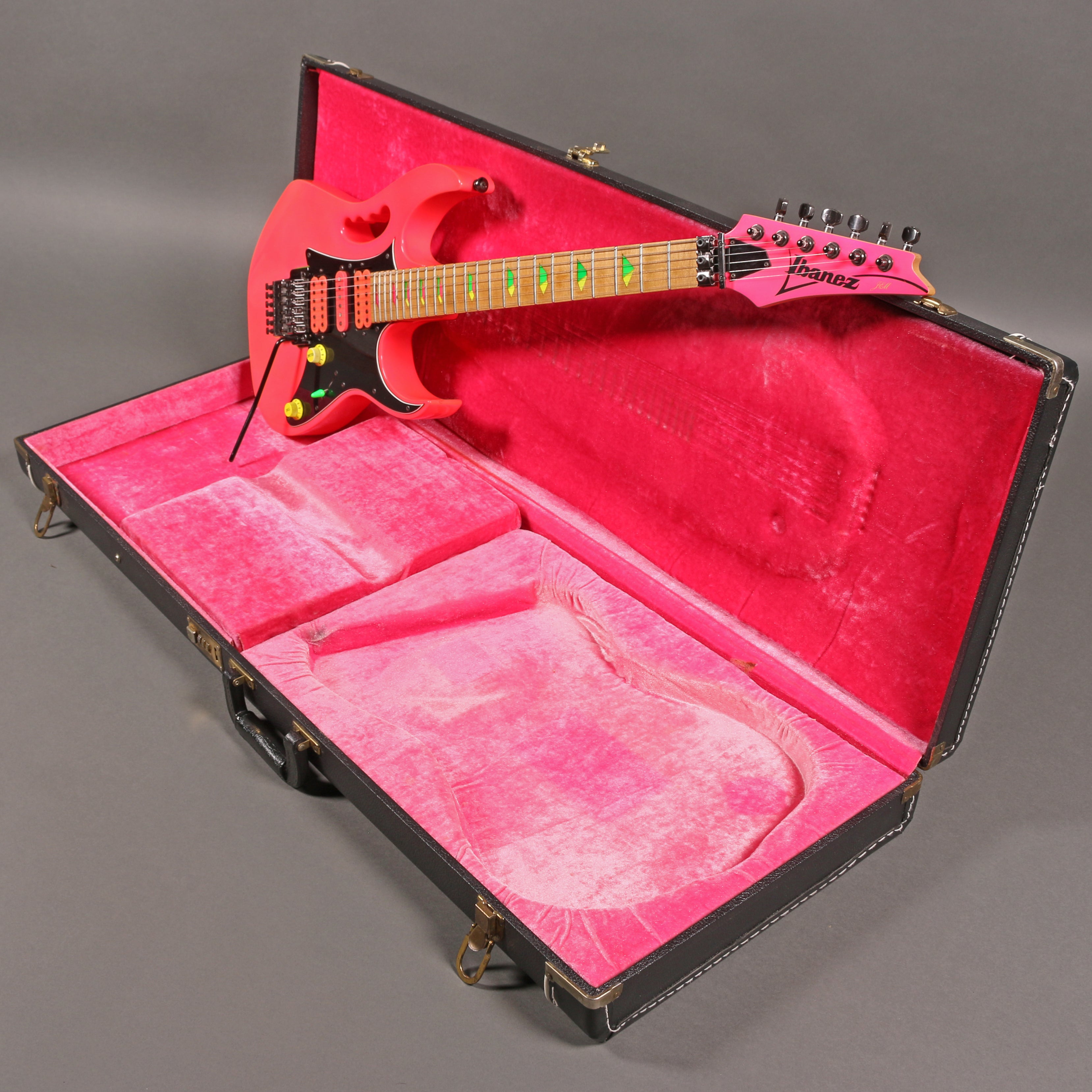 1988 Ibanez Steve Vai Signature JEM777 – Emerald City Guitars