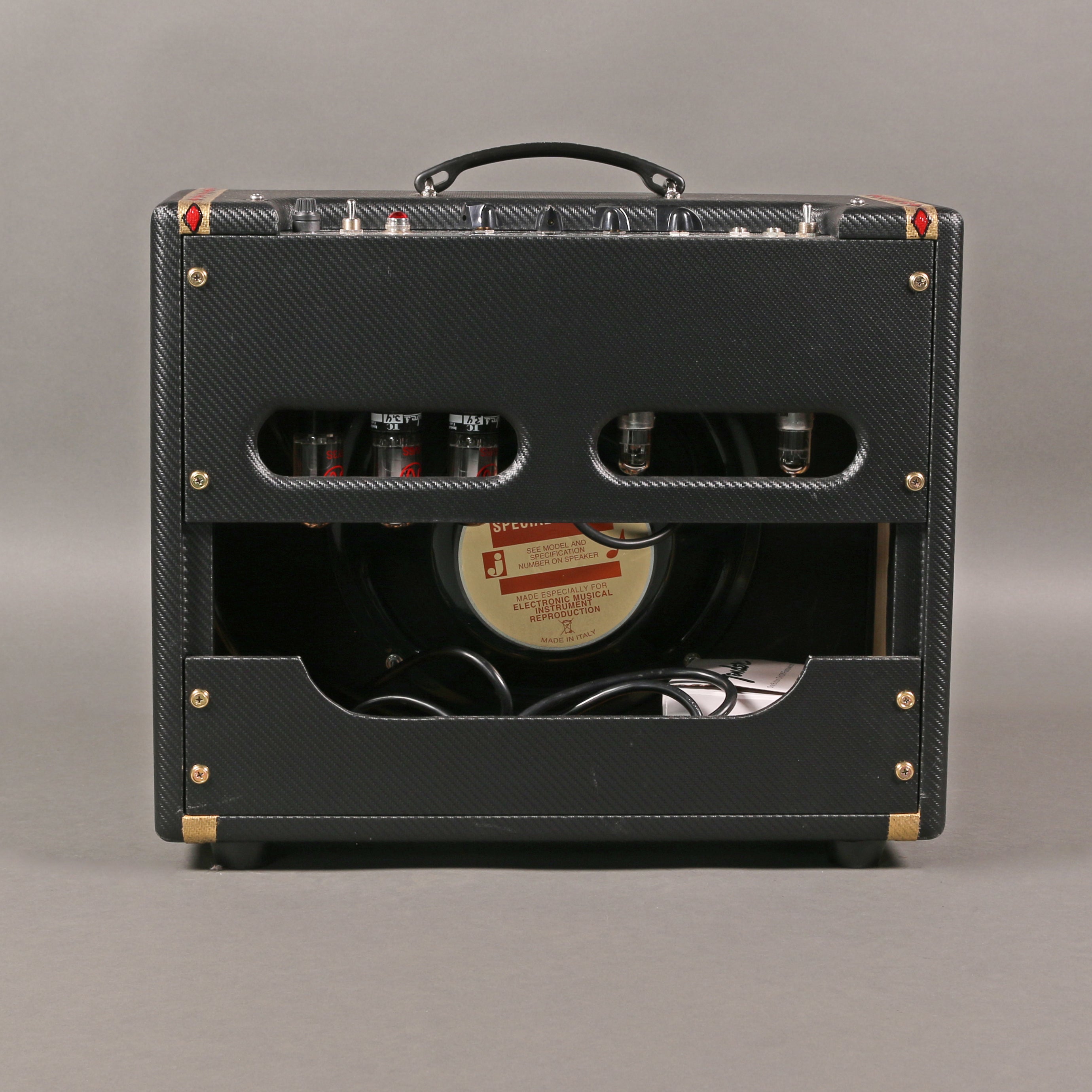 アンプ |ギターおよびベースアンプを購入する |フェンダー