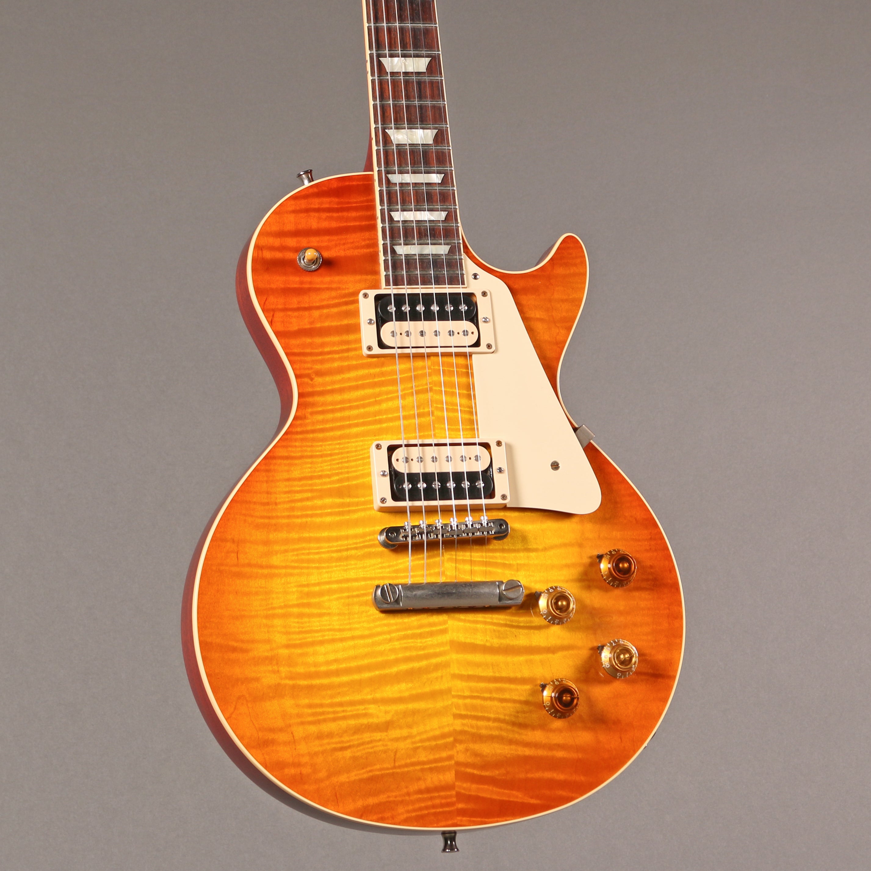 セール！ – Emerald City Guitars