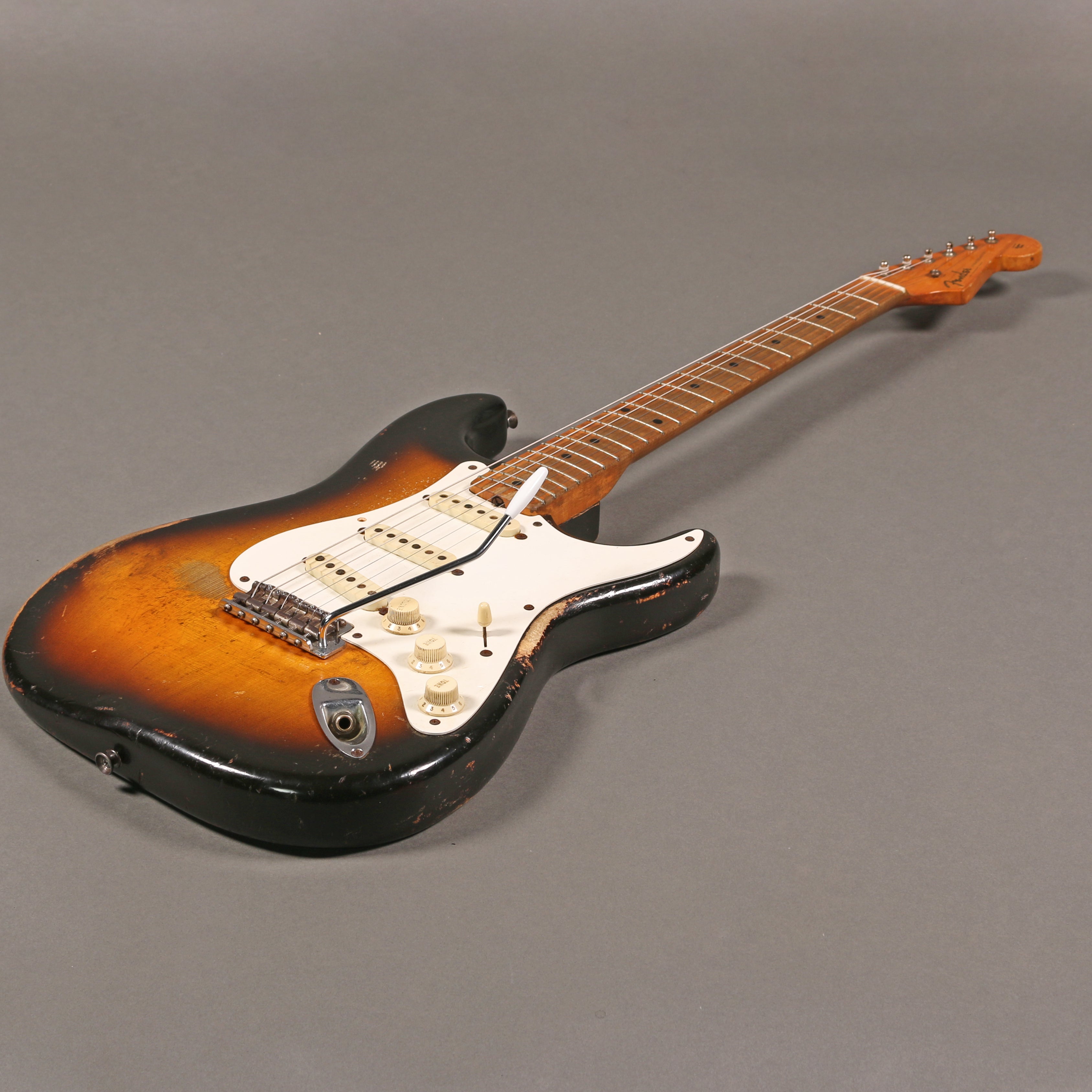 ギター akashic records  stratocaster 1954 1954 Fender Stratocaster – Emerald City Guitars